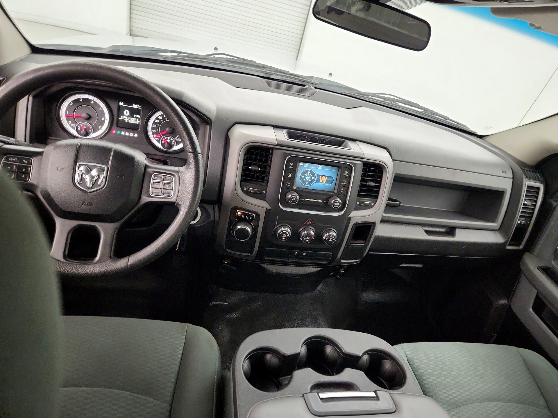 Thumbnail: 2019 RAM 1500 Classic - 9