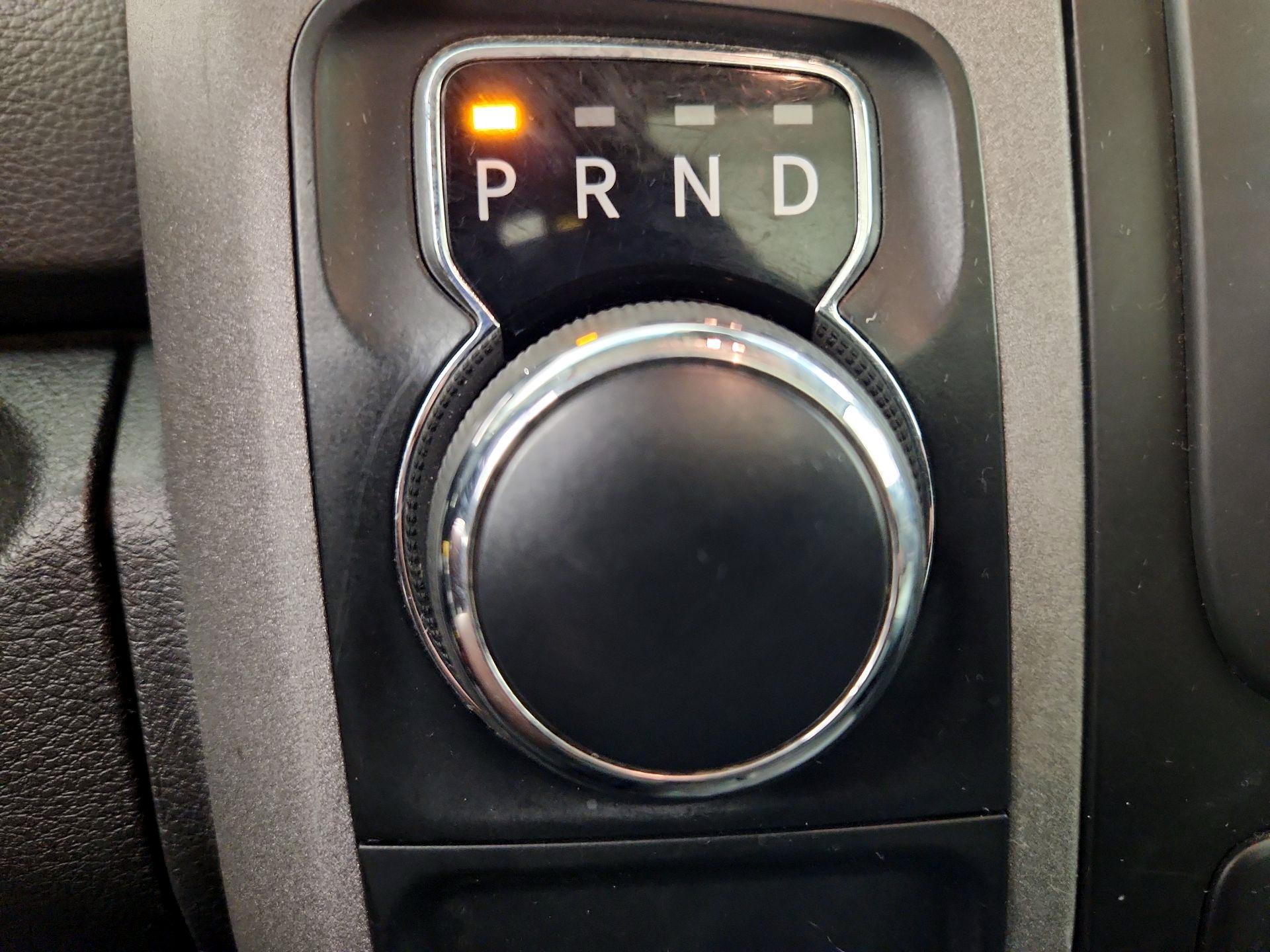 Thumbnail: 2019 RAM 1500 Classic - 18