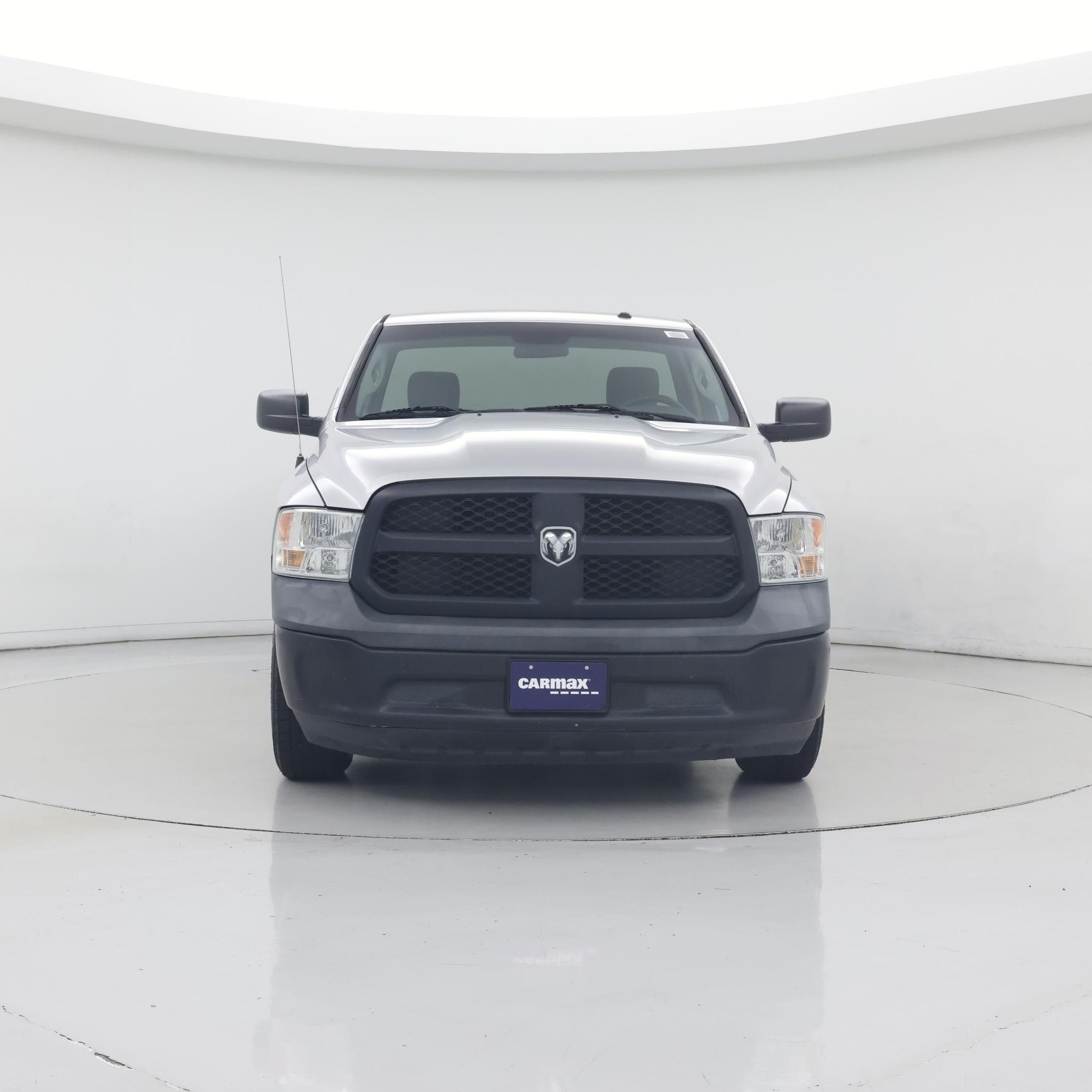 Thumbnail: 2019 RAM 1500 Classic - 5
