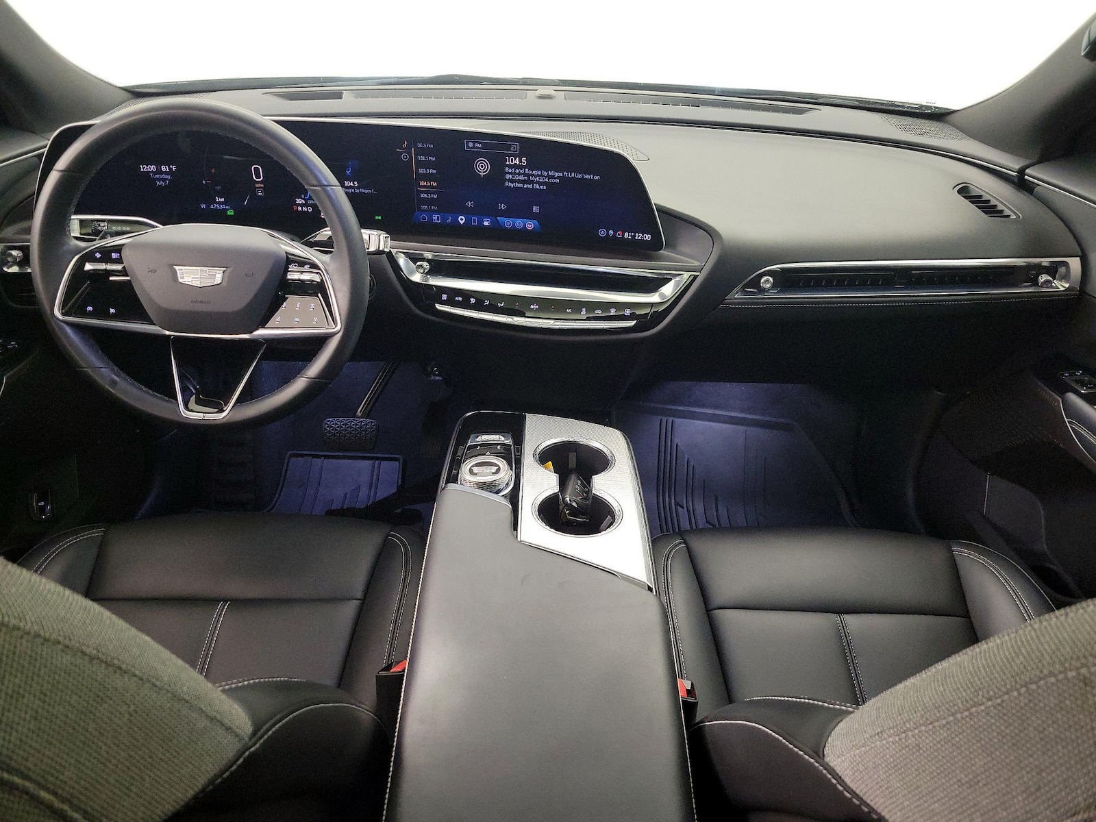 2024 Cadillac LYRIQ Tech - Photo 10