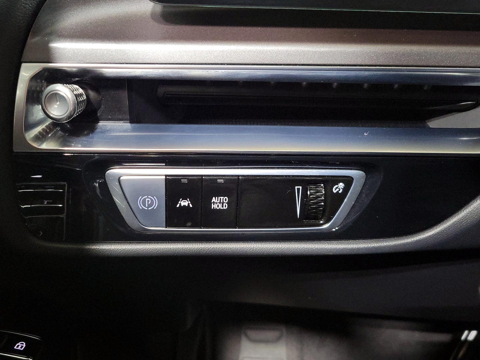 2024 Cadillac LYRIQ Tech - Photo 14
