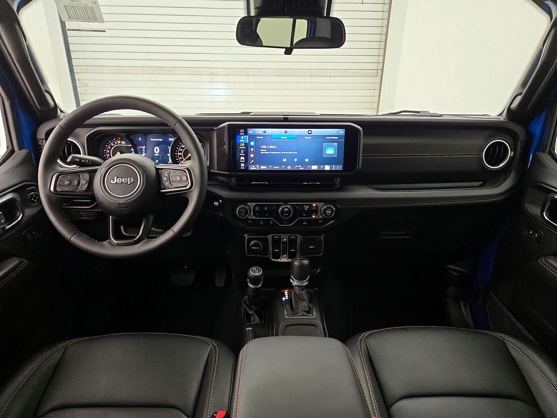 Thumbnail: 2025 Jeep Gladiator - 9