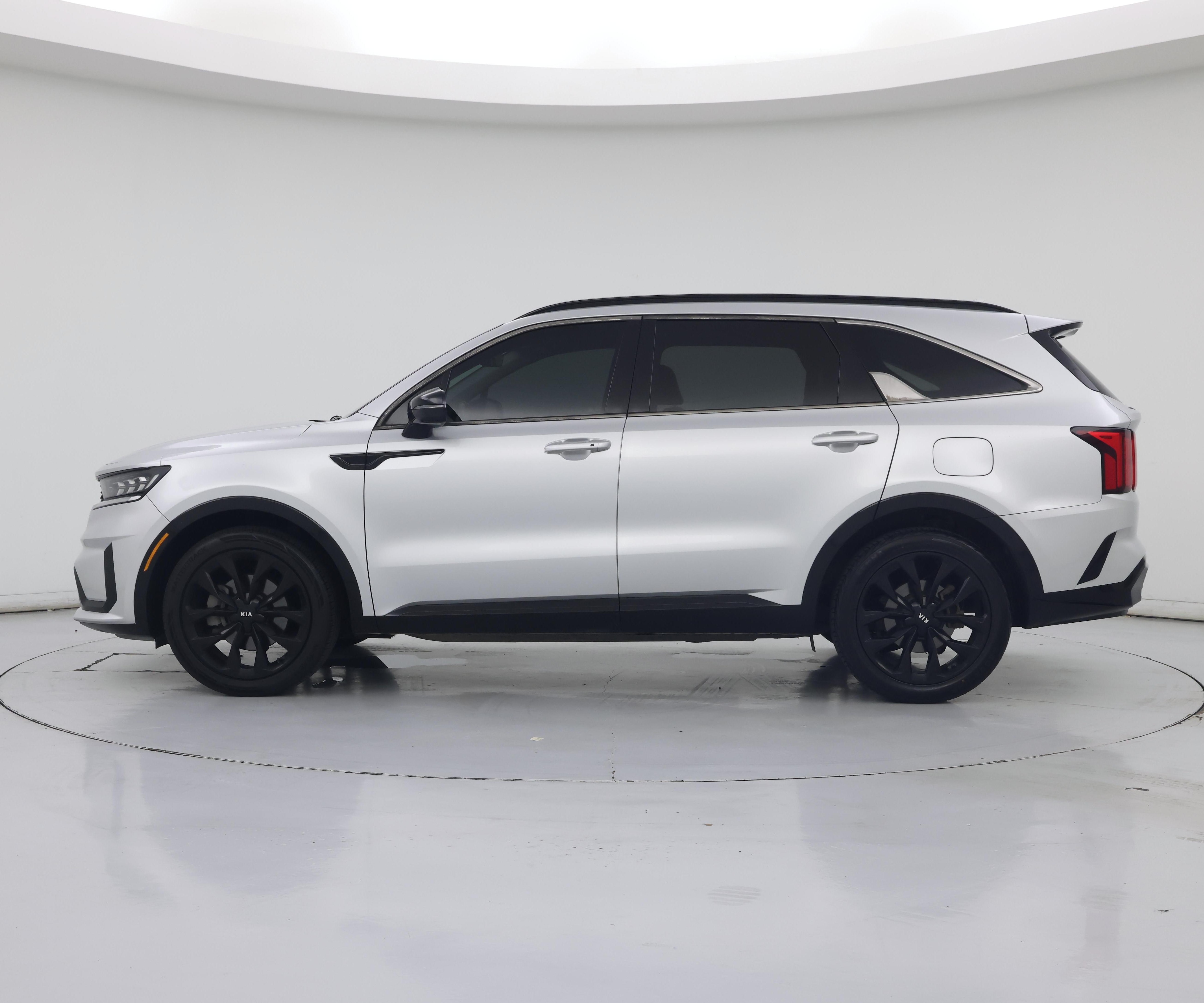 Thumbnail: 2021 Kia Sorento - 3