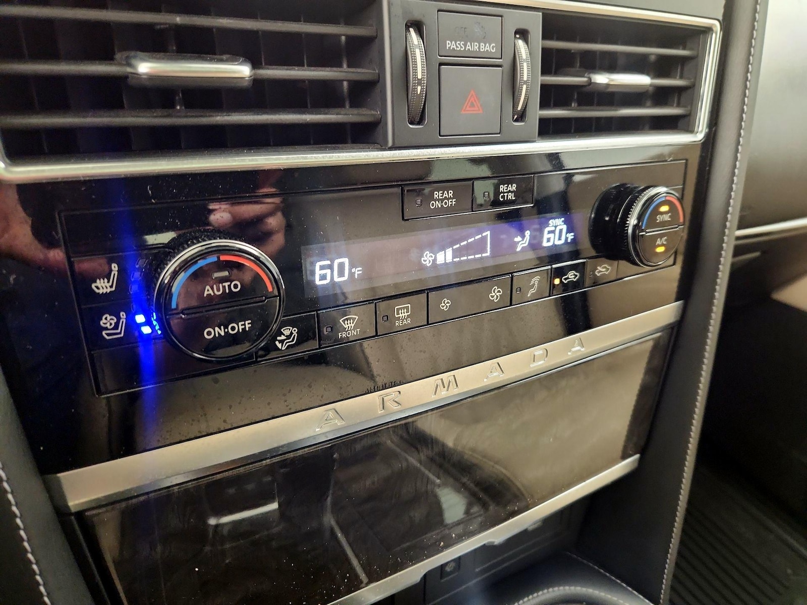 2023 Nissan Armada Platinum - Photo 16