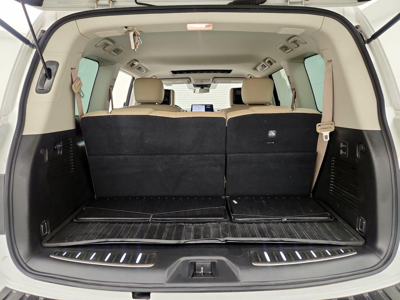 2023 Nissan Armada Platinum - Photo 22