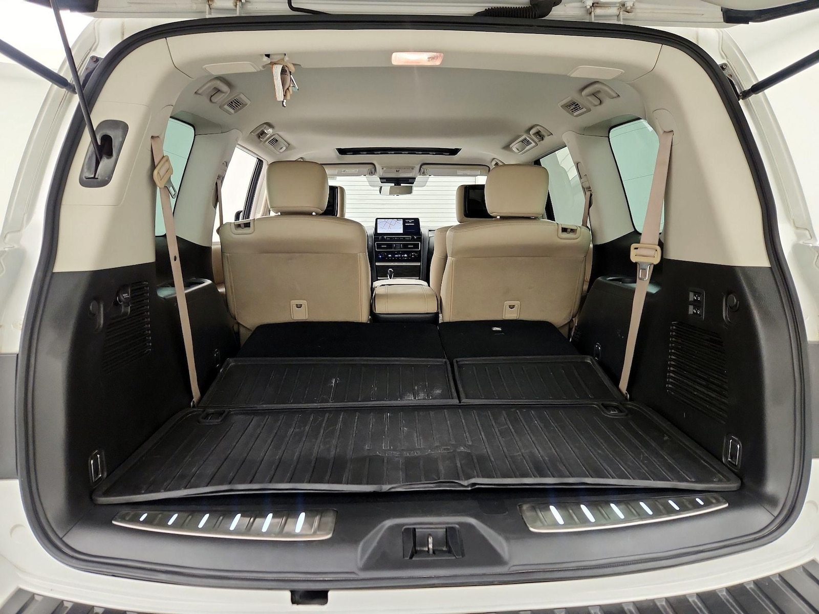 2023 Nissan Armada Platinum - Photo 23