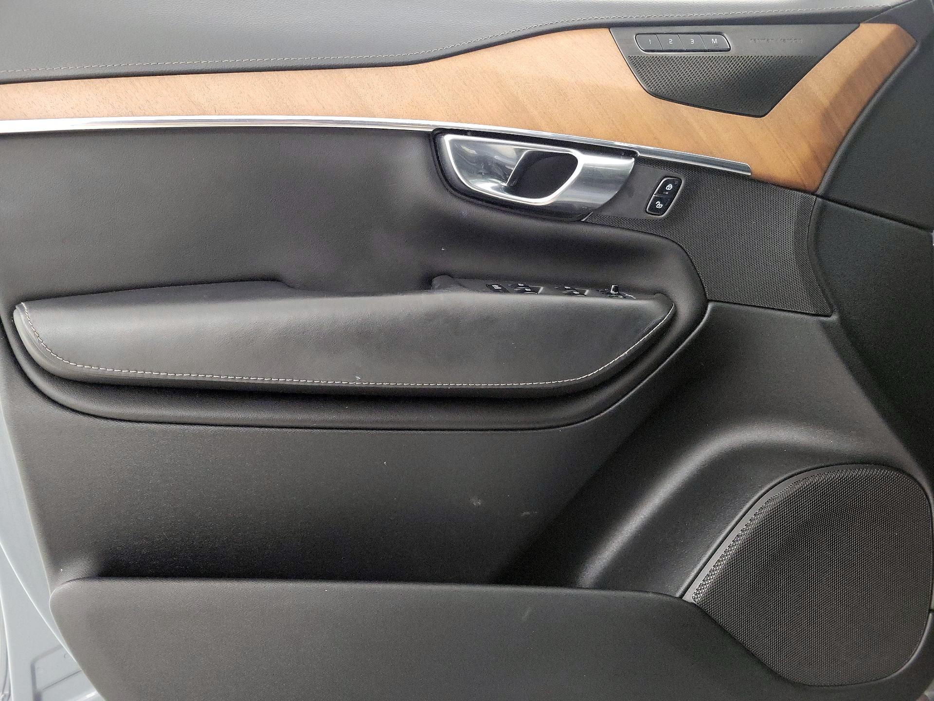 Thumbnail: 2020 Volvo XC90 - 12