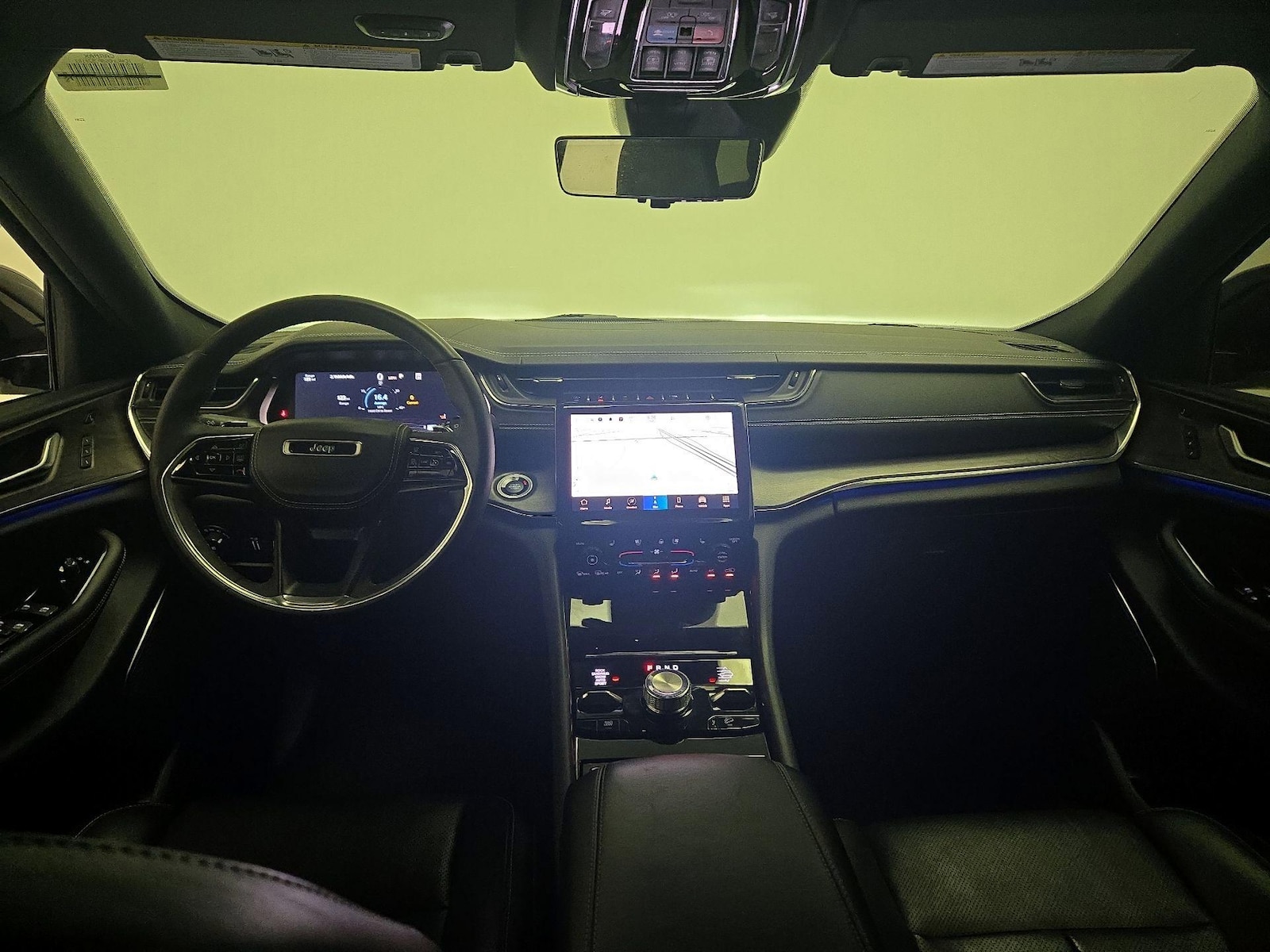 2023 Jeep Grand Cherokee Overland - Photo 10