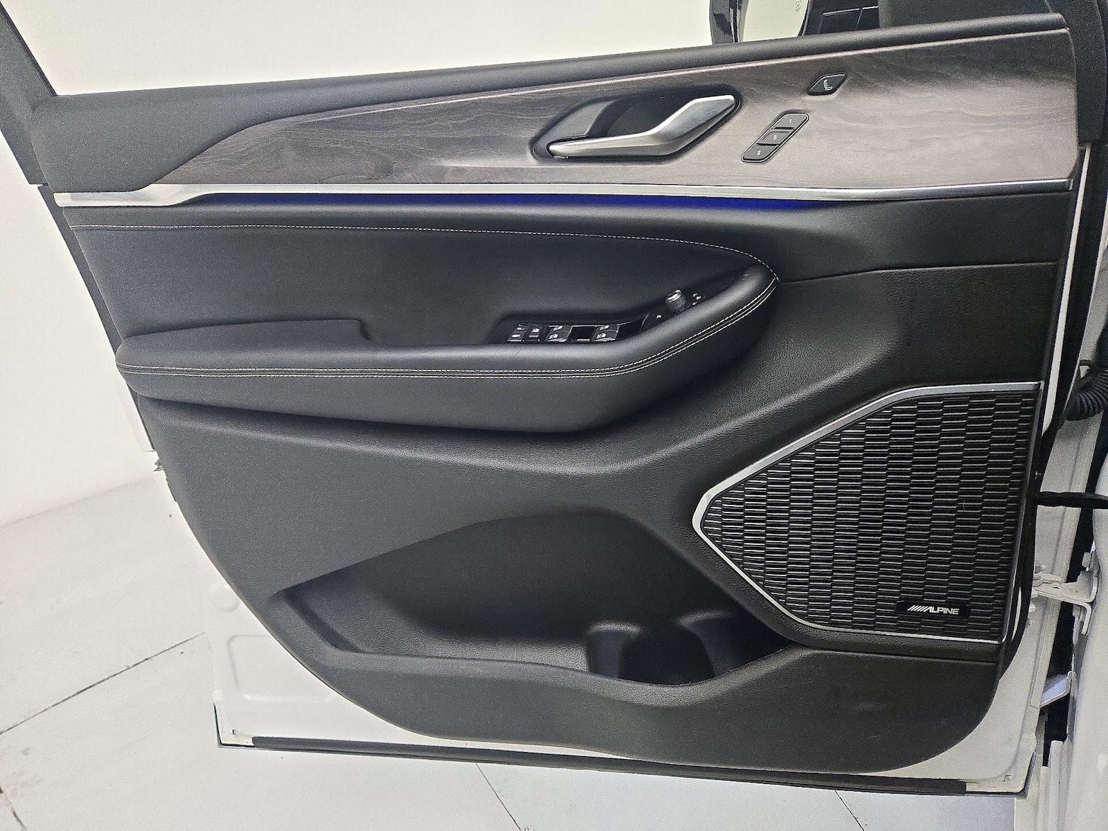 2023 Jeep Grand Cherokee Overland - Photo 13