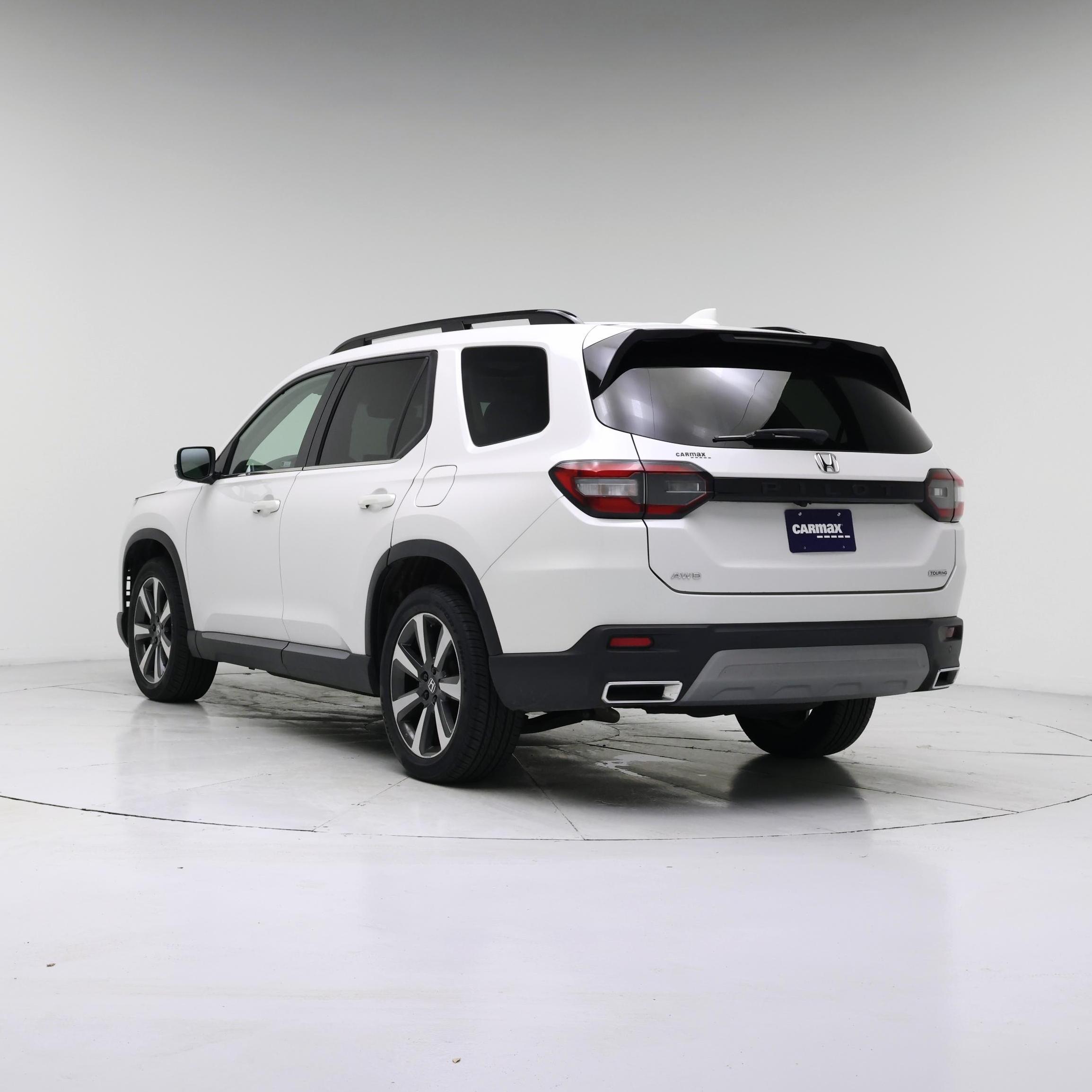 Thumbnail: 2023 Honda Pilot - 2