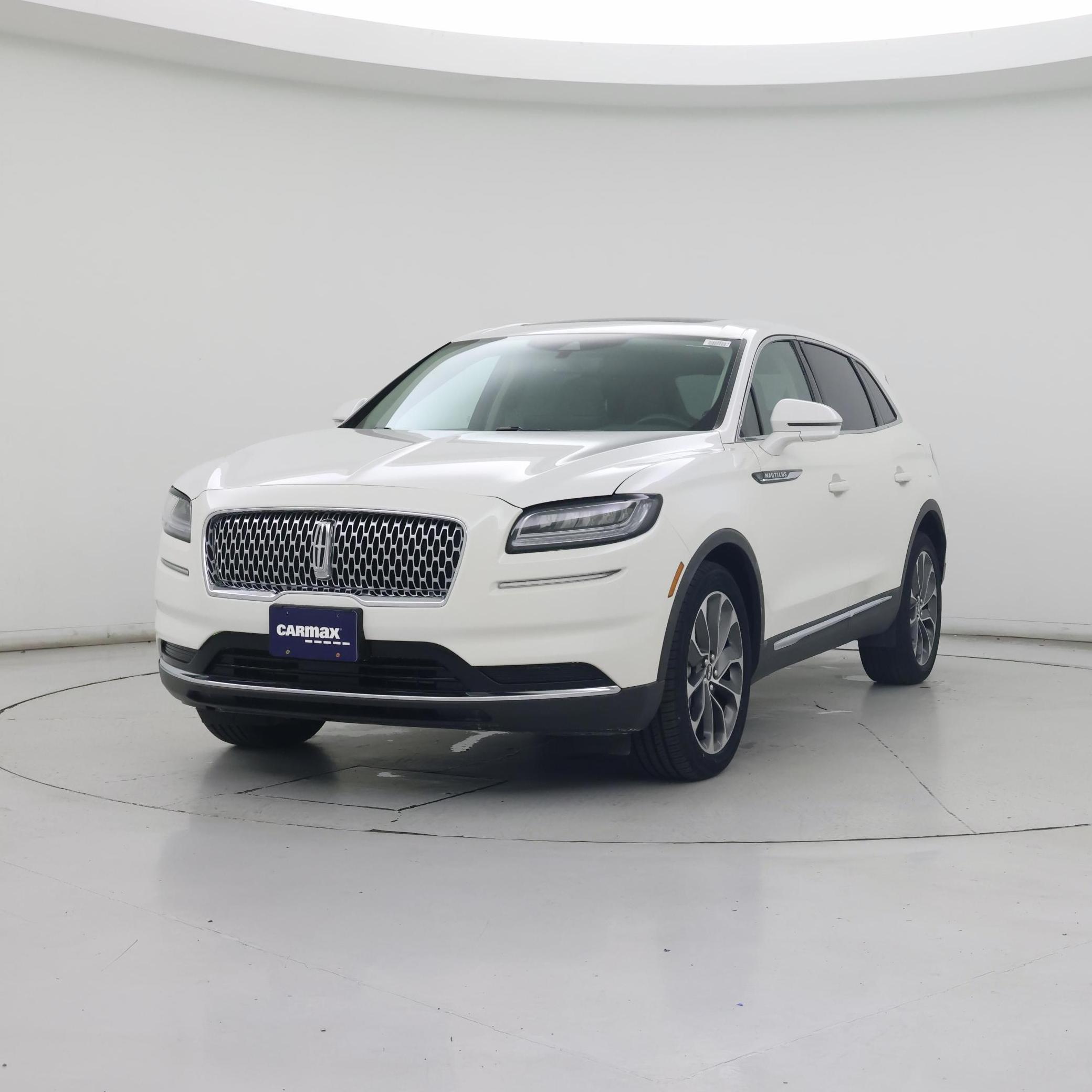Thumbnail: 2023 Lincoln Nautilus - 4