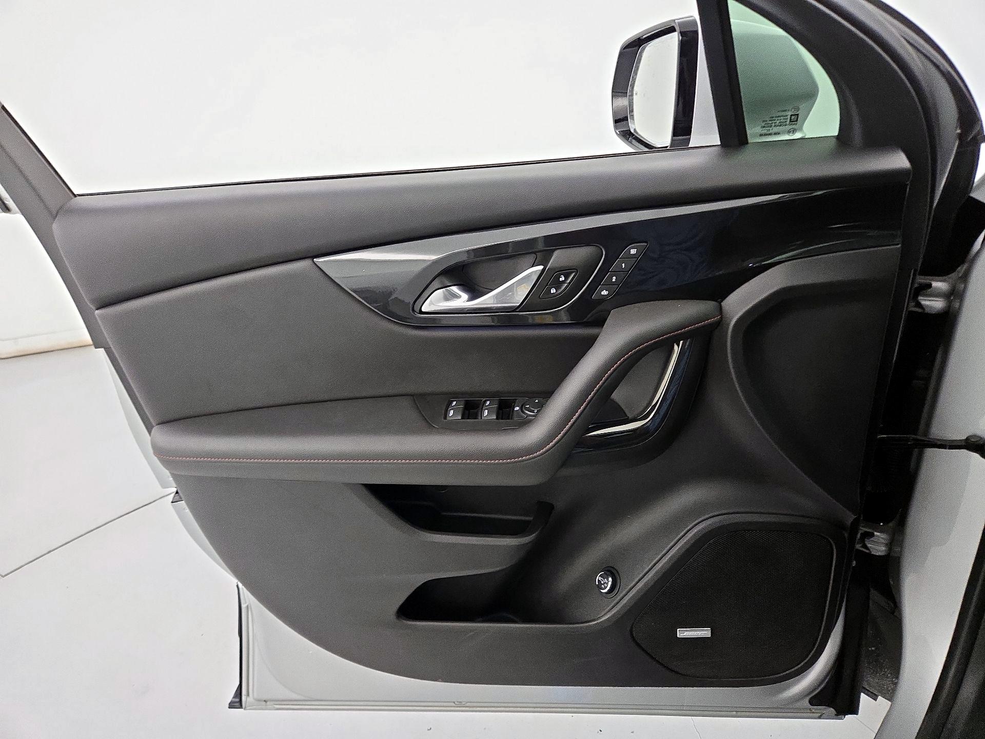 Thumbnail: 2022 Chevrolet Blazer - 12