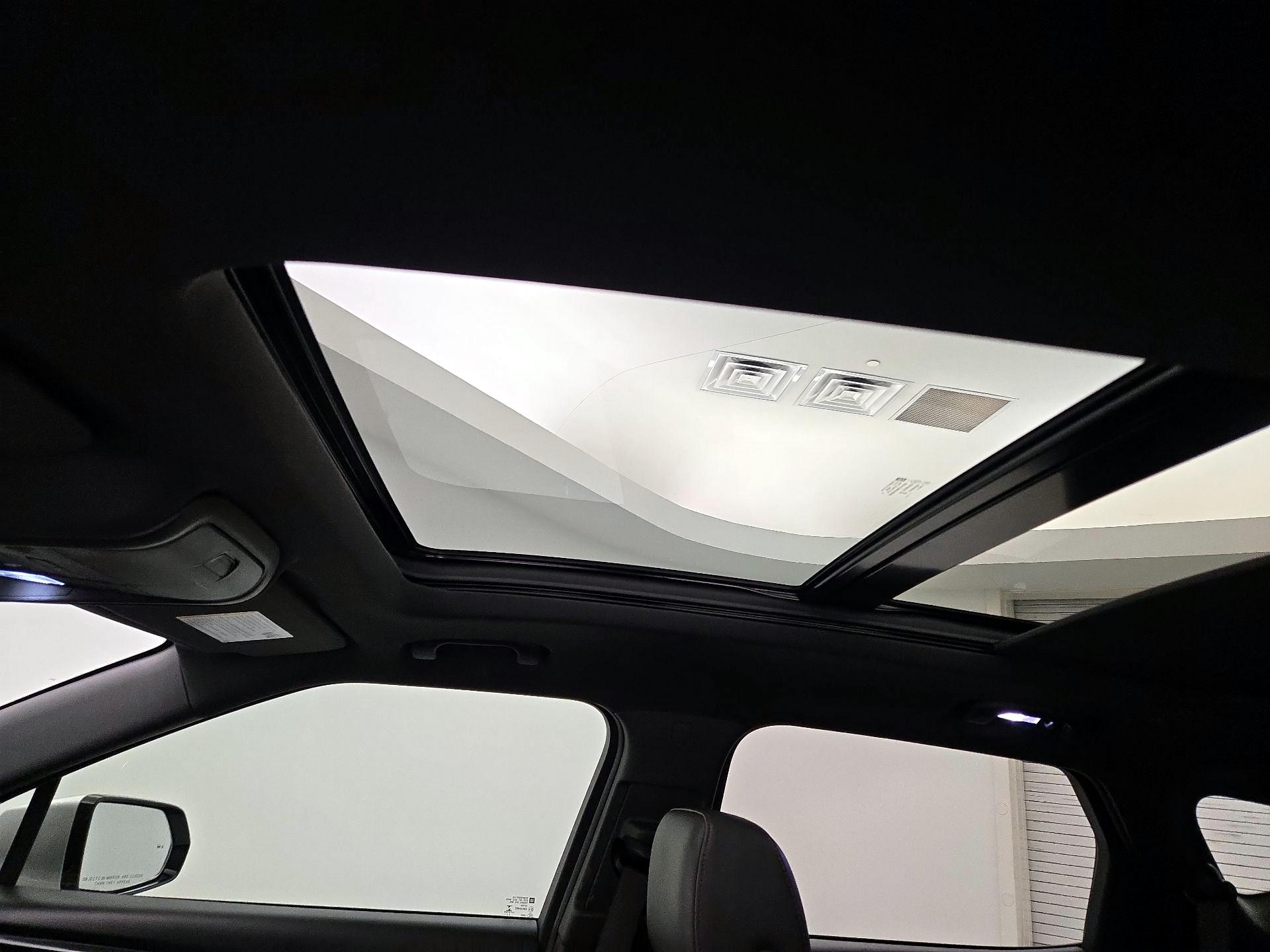 Thumbnail: 2022 Chevrolet Blazer - 19