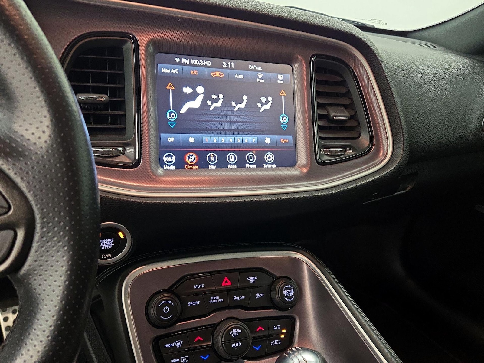 2022 Dodge Challenger R/T - Photo 17