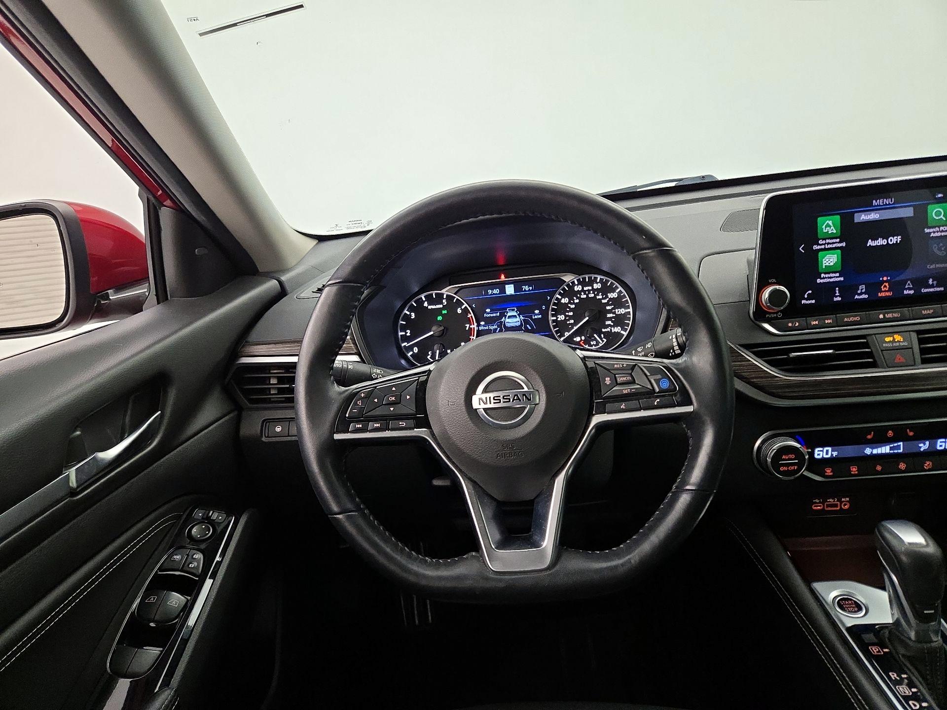Thumbnail: 2020 Nissan Altima - 10
