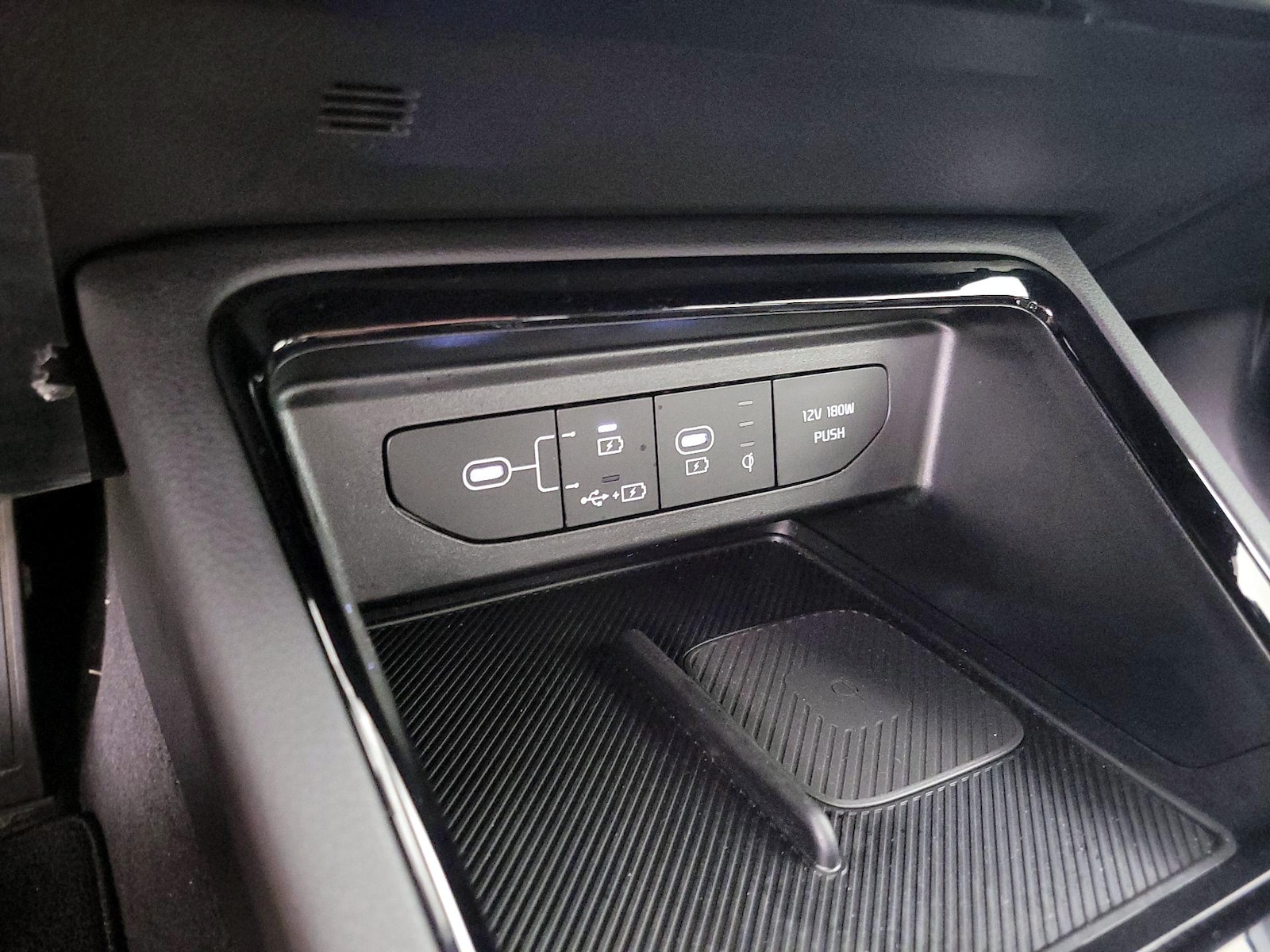 2025 Kia K5 GT-Line - Photo 20