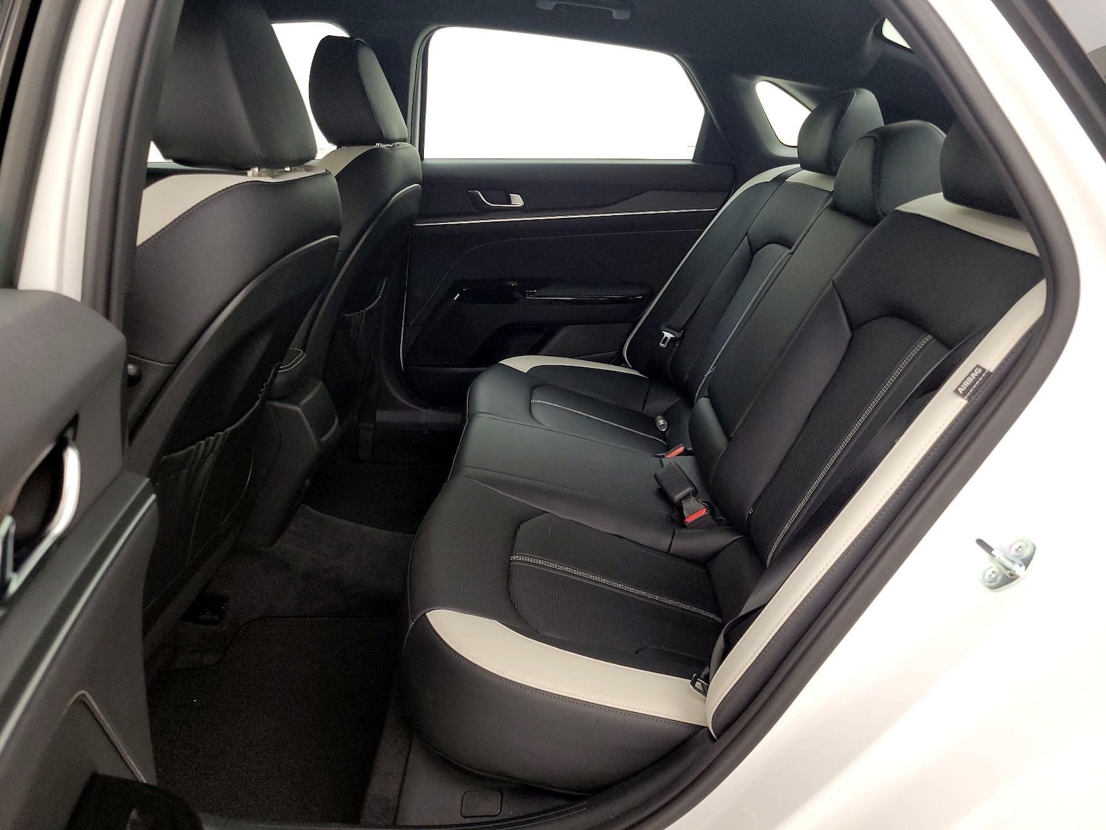 2025 Kia K5 GT-Line - Photo 21