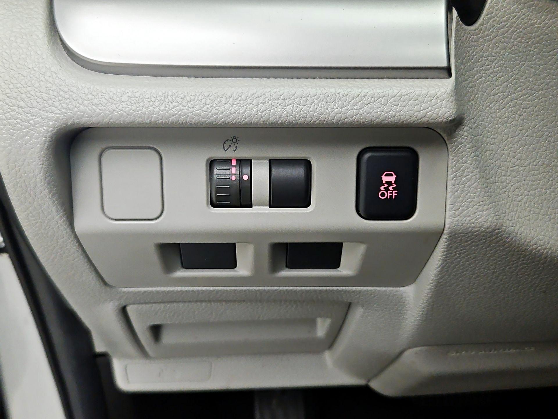 Thumbnail: 2014 Subaru Forester - 13