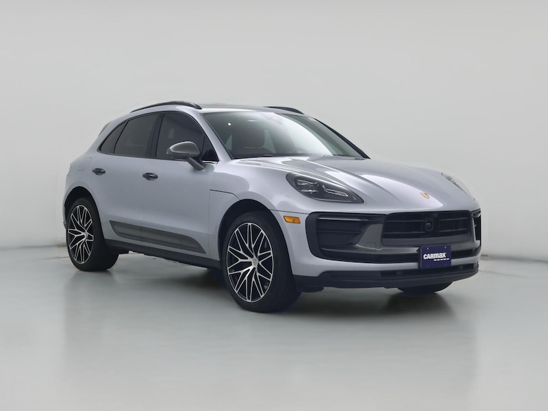 2023 Porsche Macan T