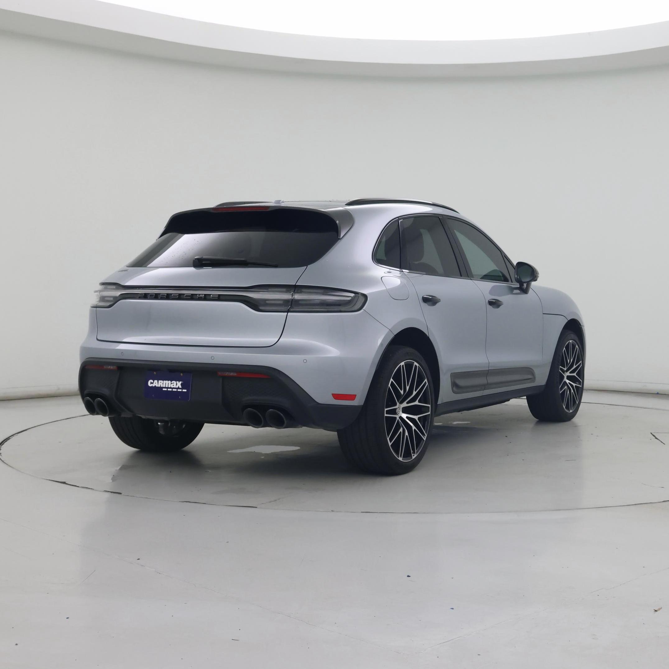 Thumbnail: 2023 Porsche Macan - 8