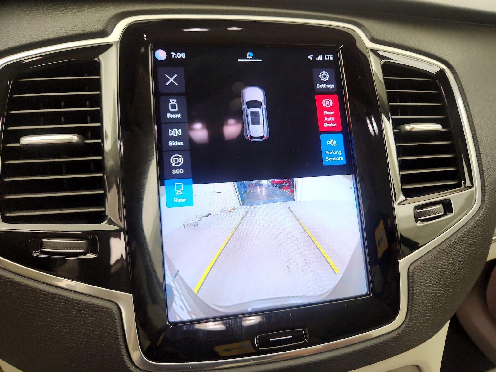 2023 Volvo XC90 Plus - Photo 13