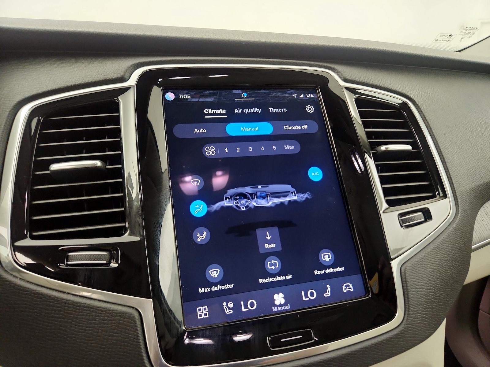 2023 Volvo XC90 Plus - Photo 15
