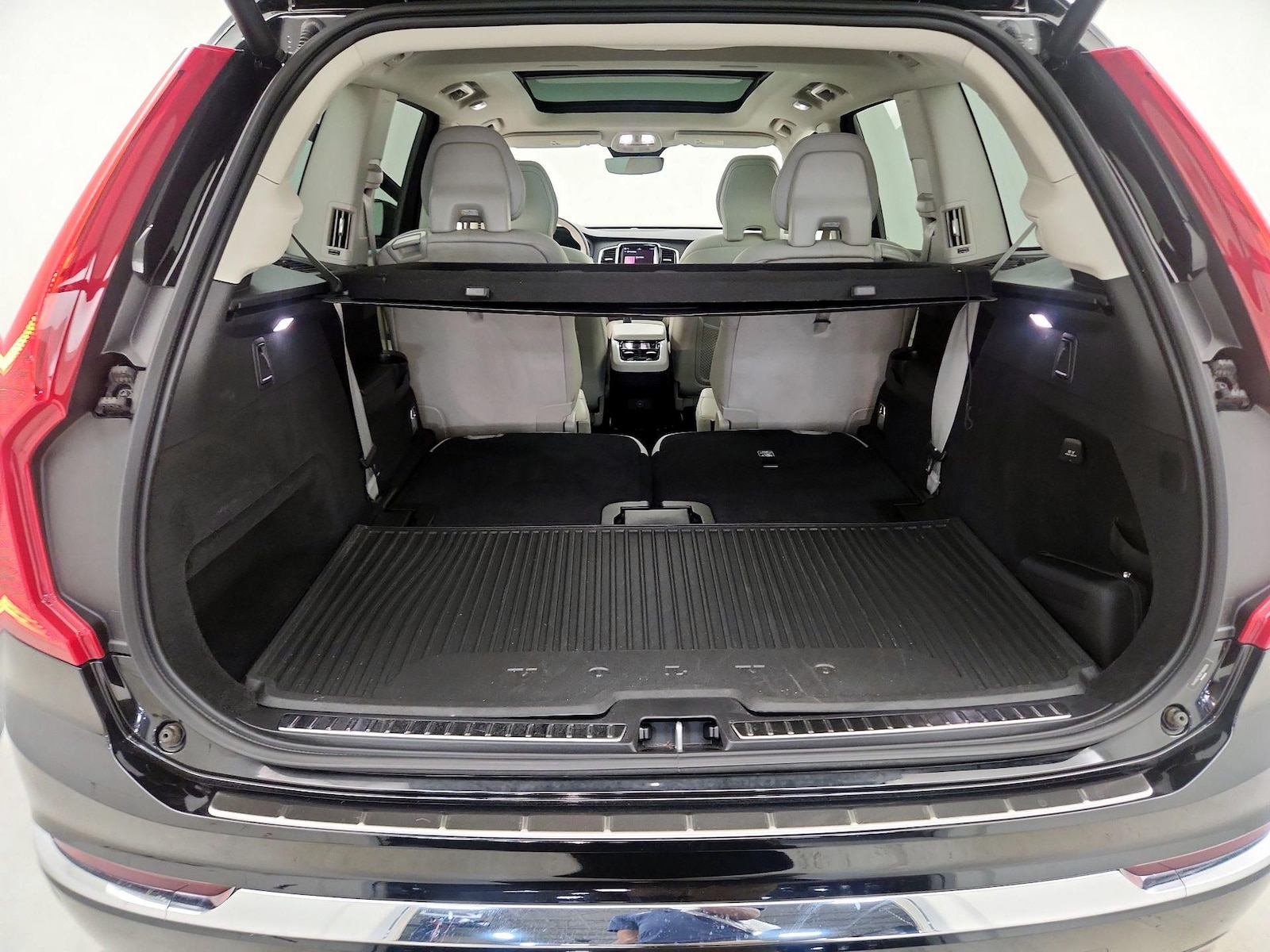 2023 Volvo XC90 Plus - Photo 20