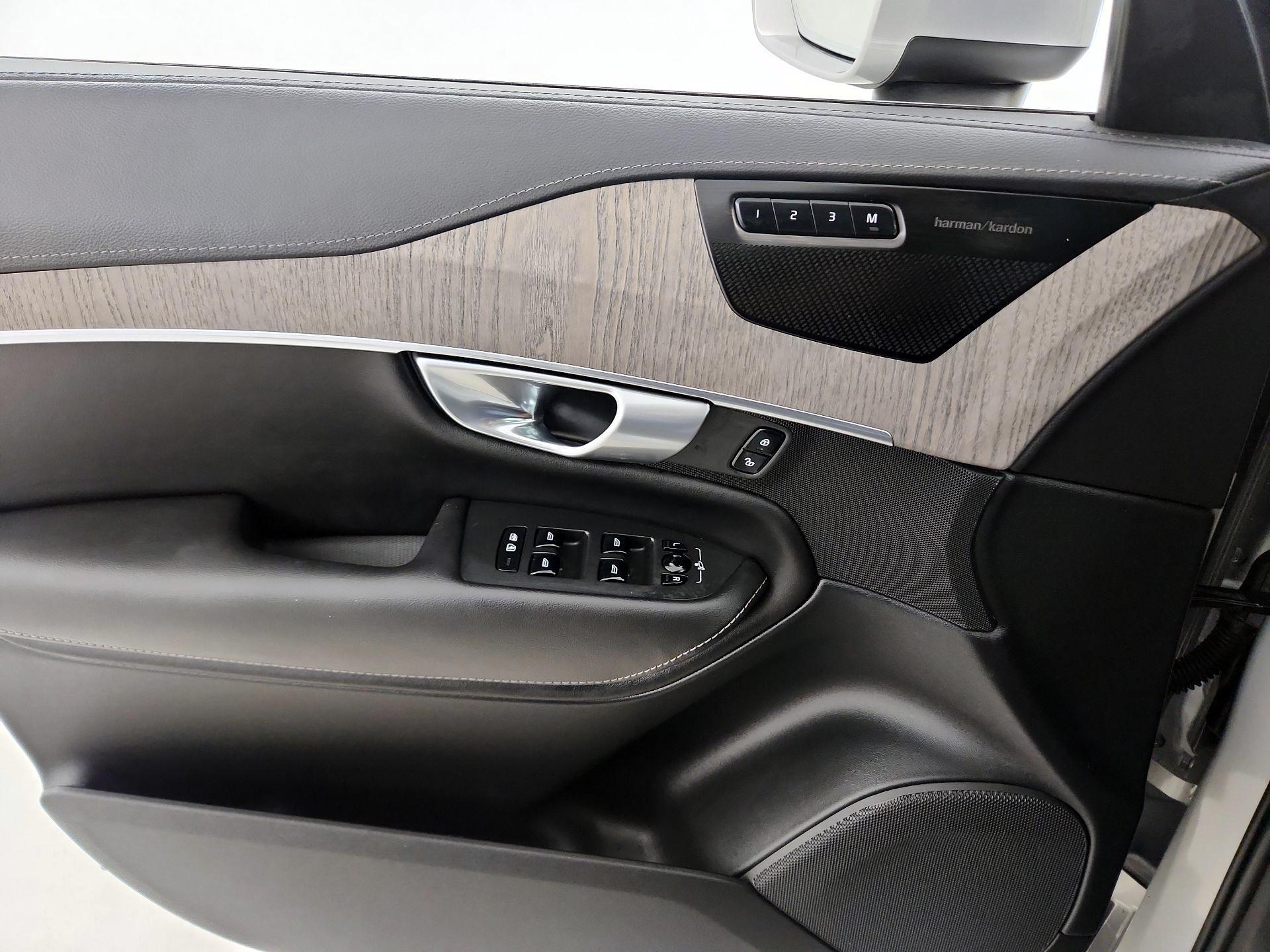 Thumbnail: 2023 Volvo XC90 - 12