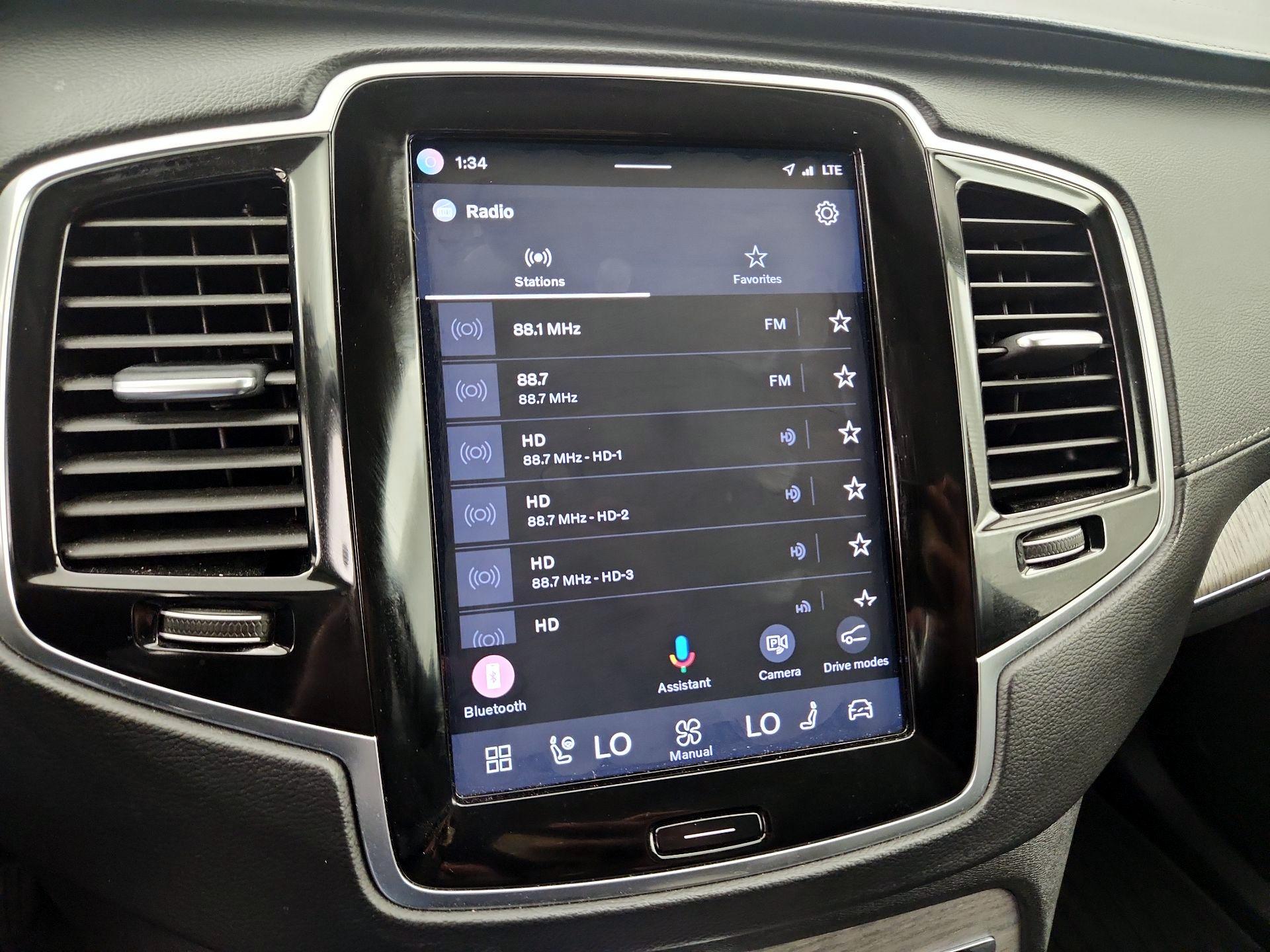 Thumbnail: 2023 Volvo XC90 - 16
