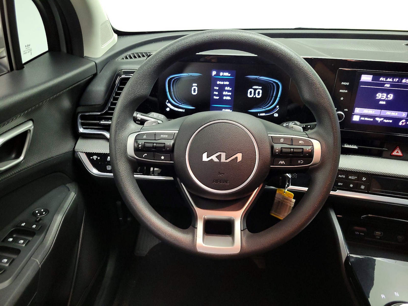 2023 Kia Sportage LX Hybrid - Photo 11