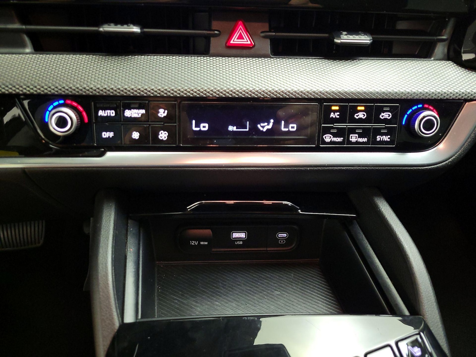 2023 Kia Sportage LX Hybrid - Photo 18
