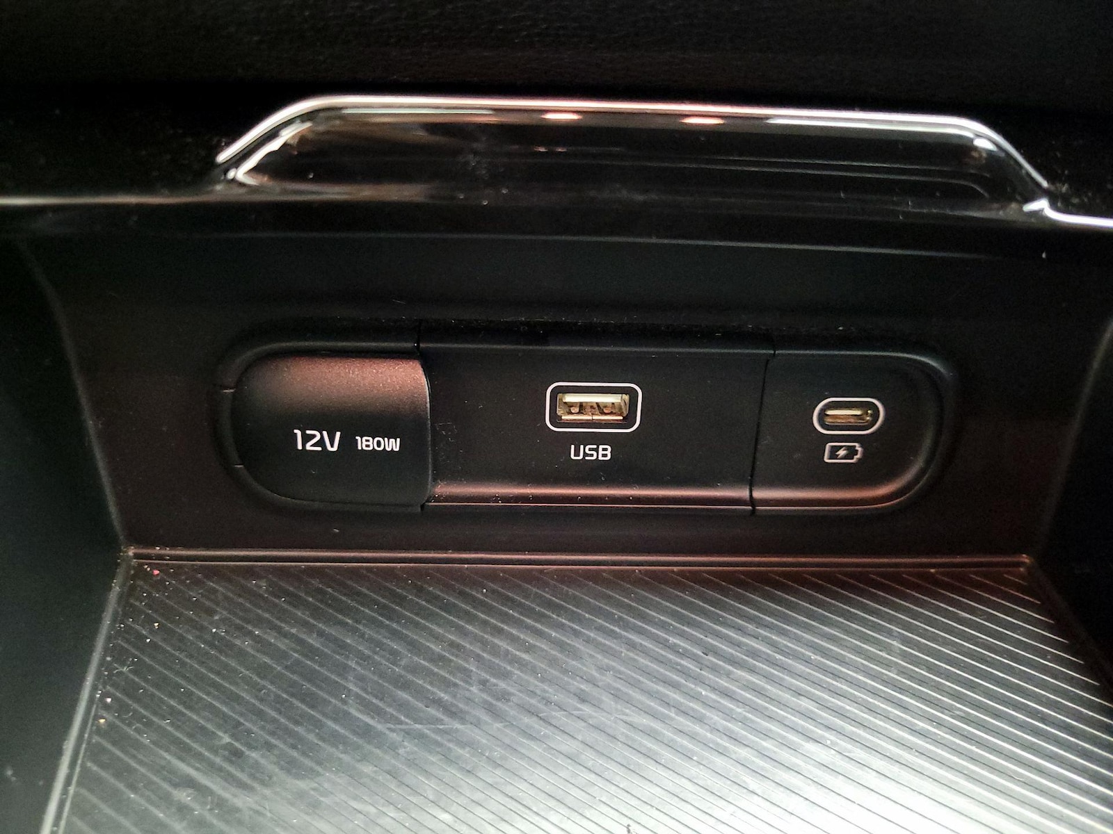 2023 Kia Sportage LX Hybrid - Photo 20