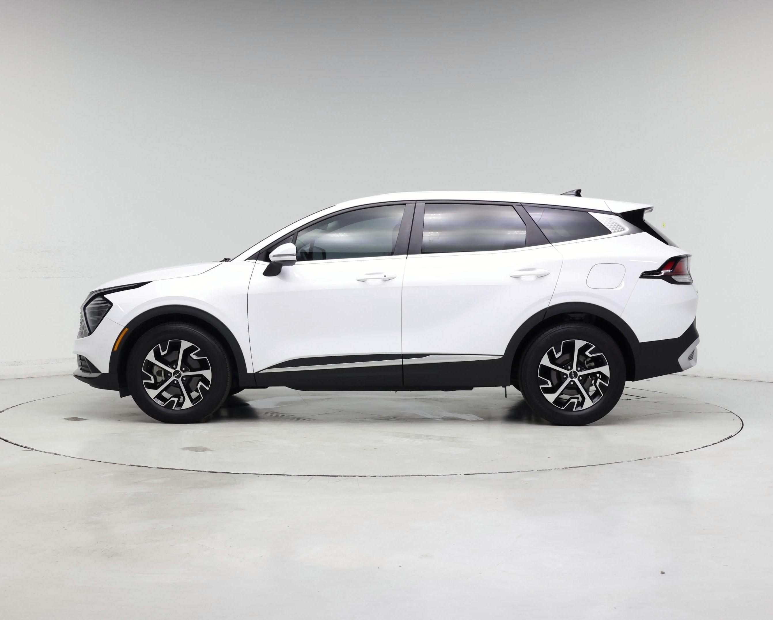 Thumbnail: 2024 Kia Sportage - 3