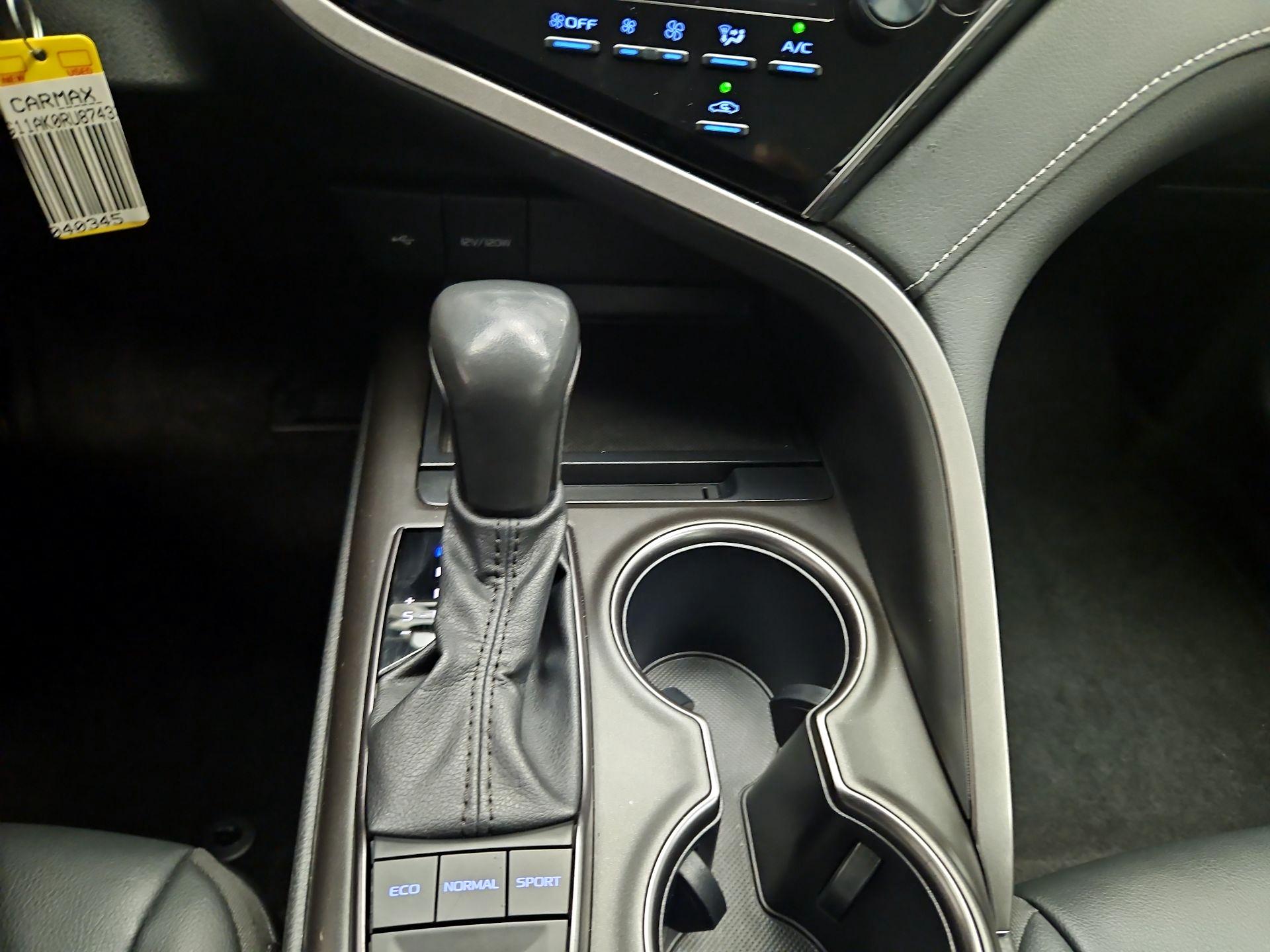 Thumbnail: 2024 Toyota Camry - 16