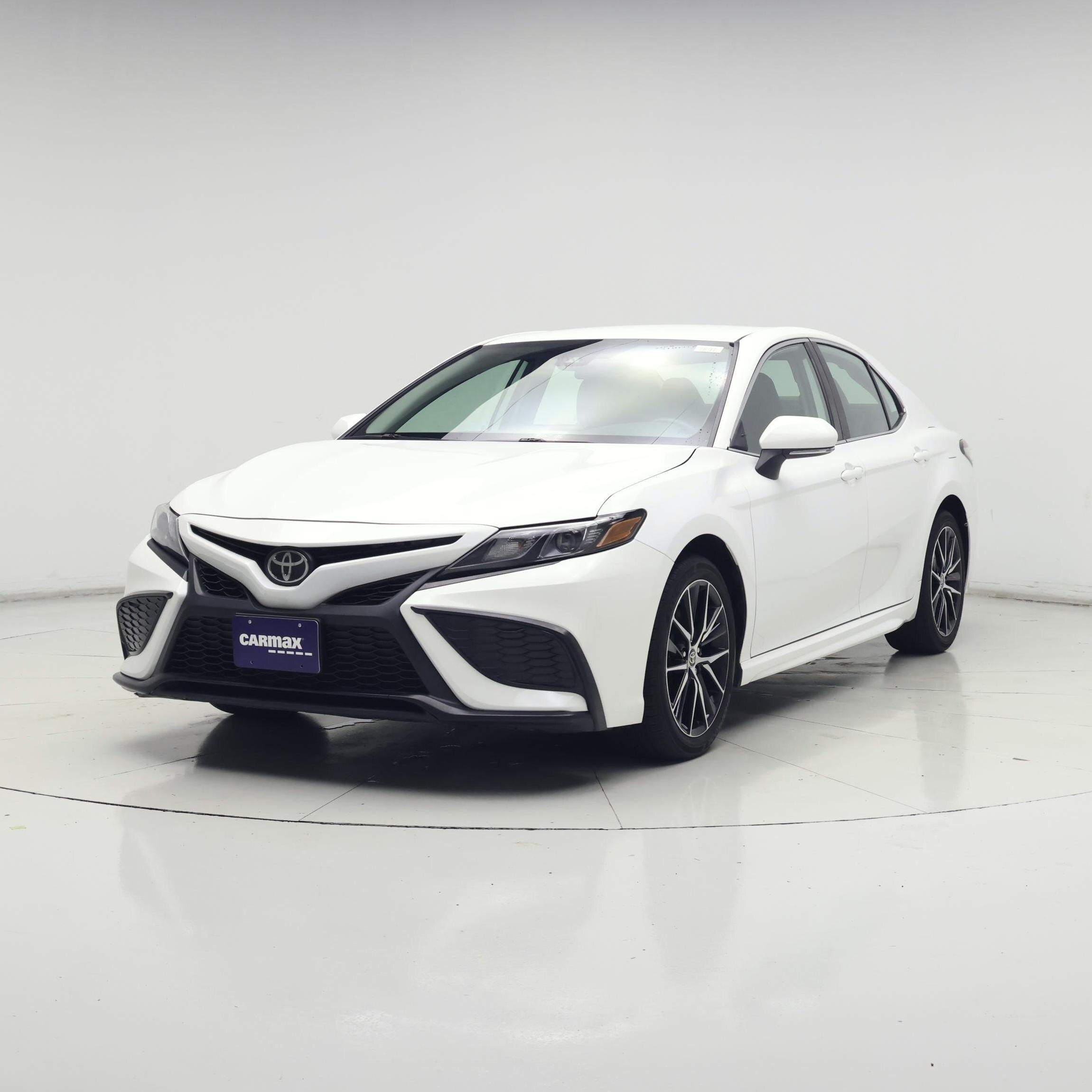 Thumbnail: 2024 Toyota Camry - 4