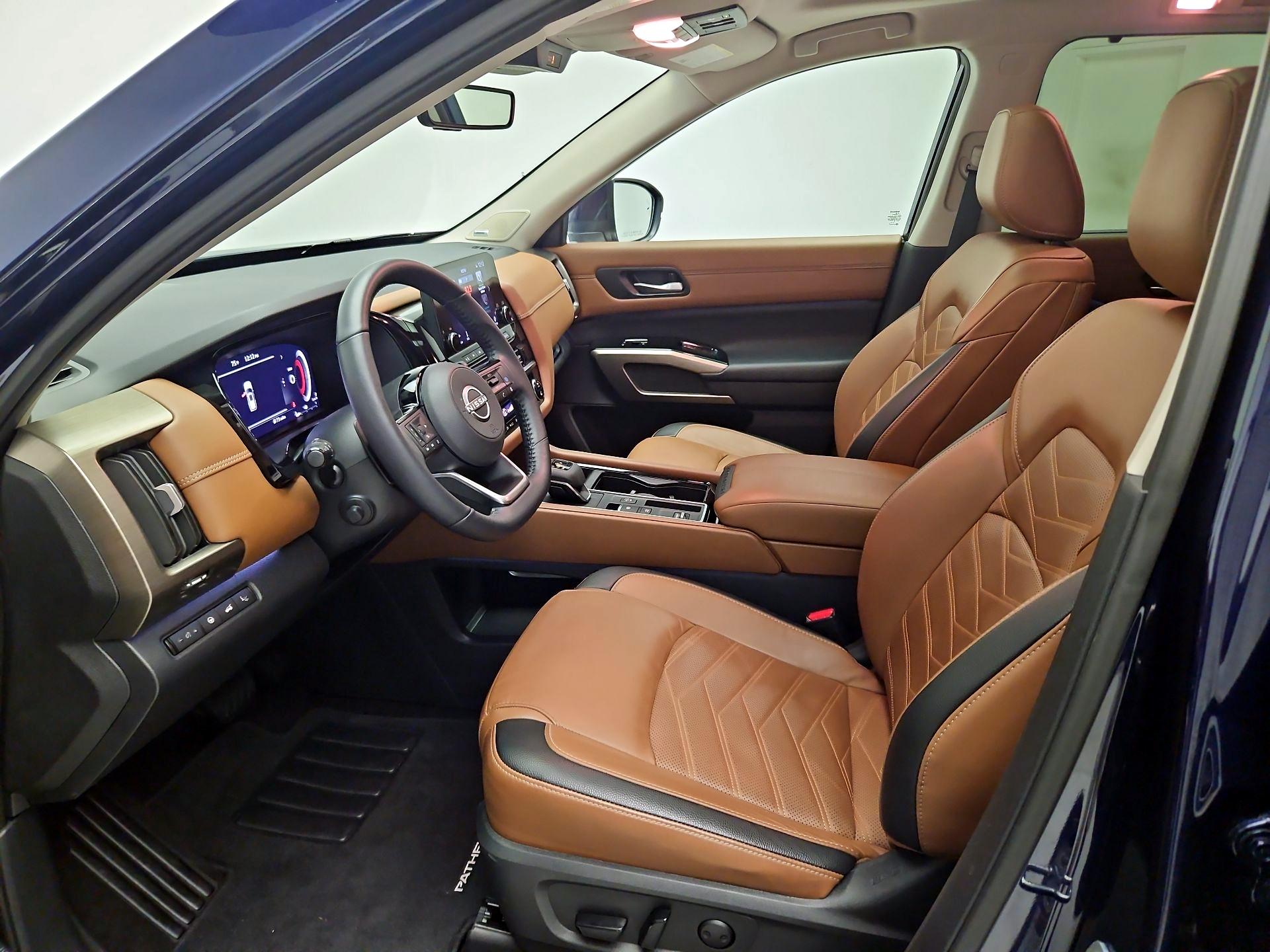 Thumbnail: 2023 Nissan Pathfinder - 11