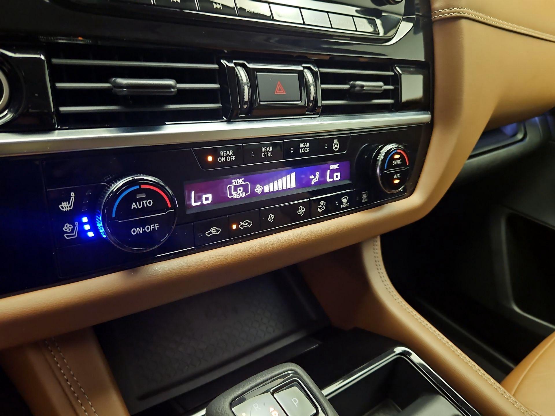 Thumbnail: 2023 Nissan Pathfinder - 17