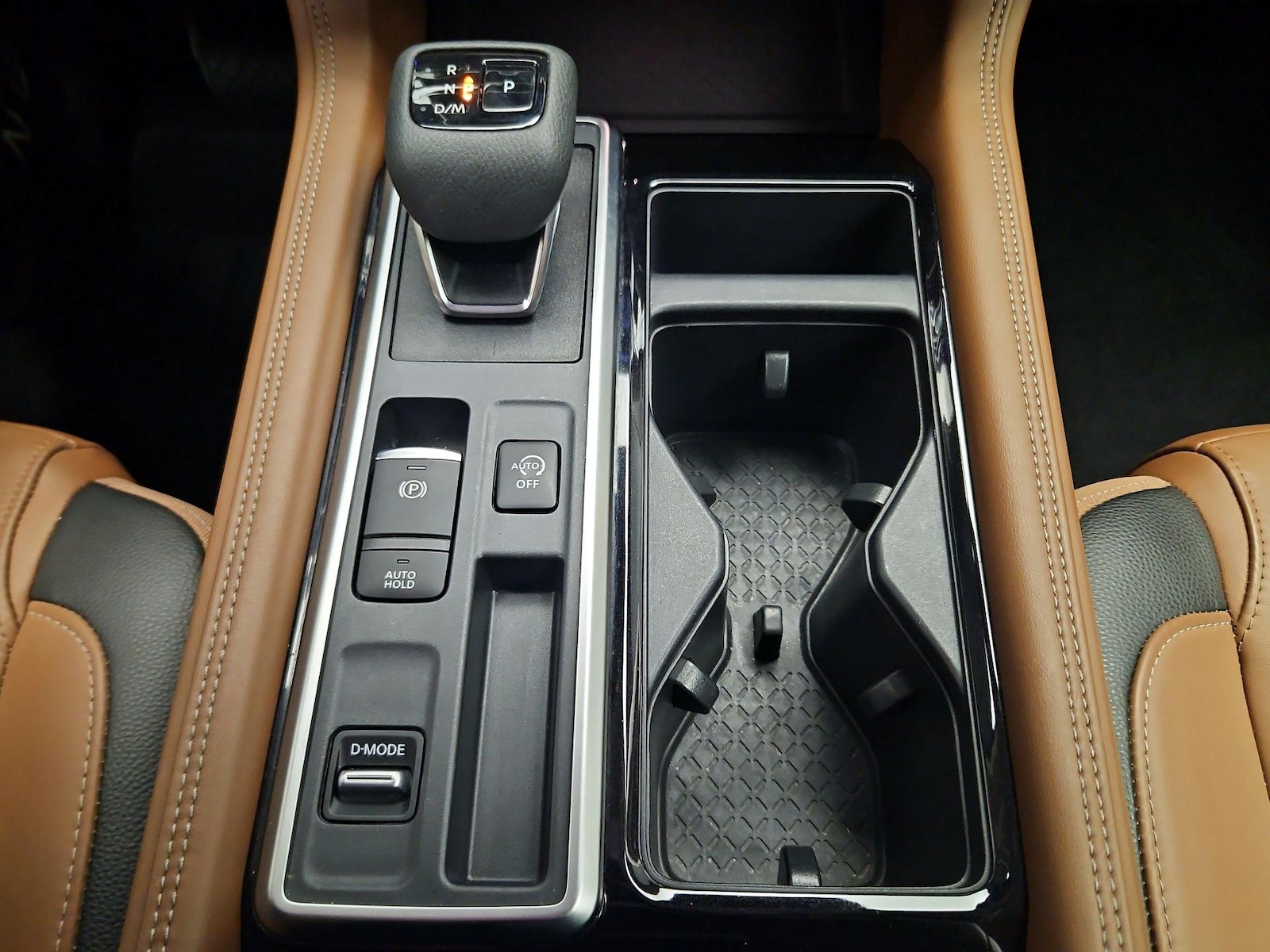 2023 Nissan Pathfinder Platinum - Photo 19