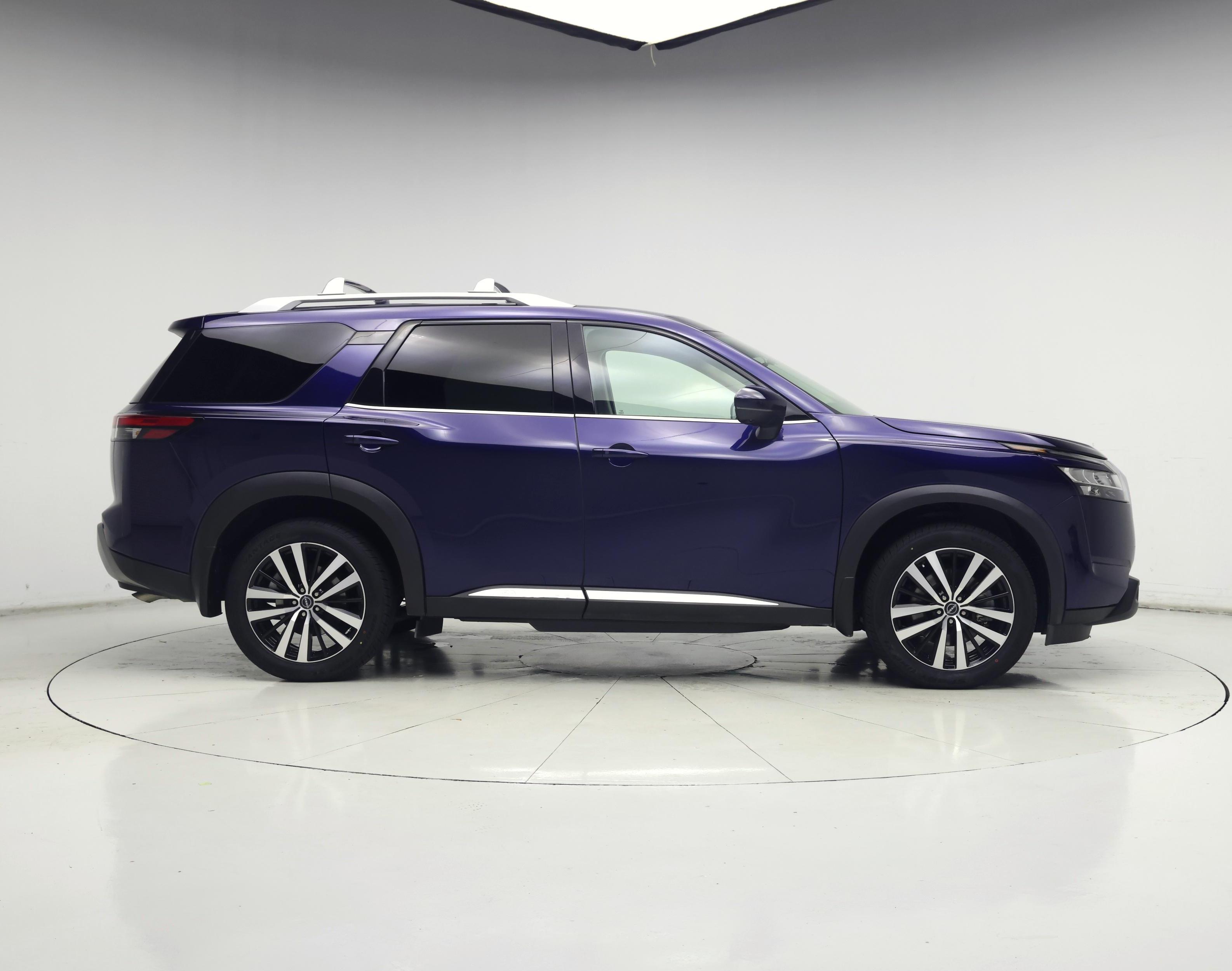 Thumbnail: 2023 Nissan Pathfinder - 7