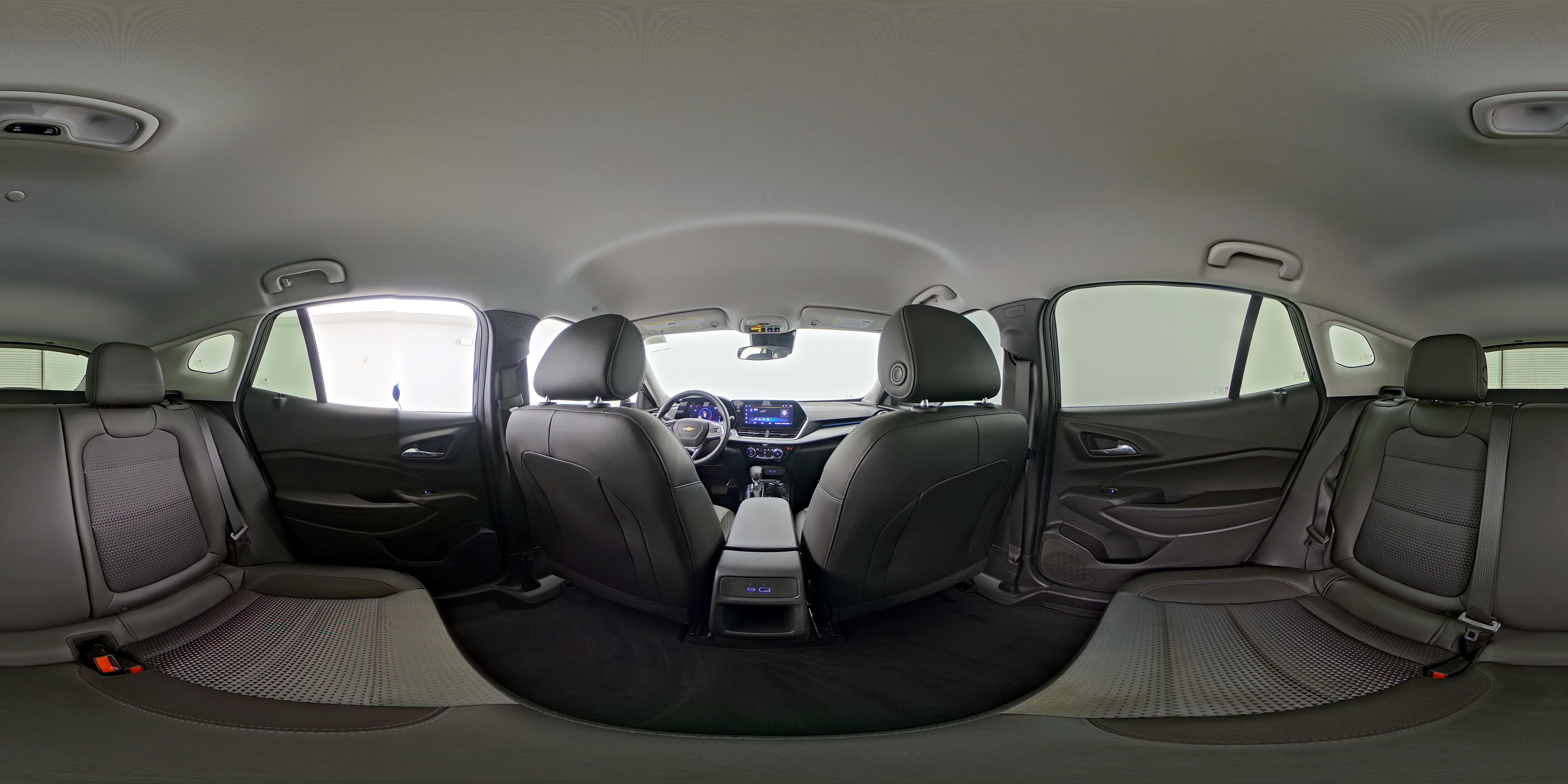 2025 Chevrolet Trax LT - Photo 24