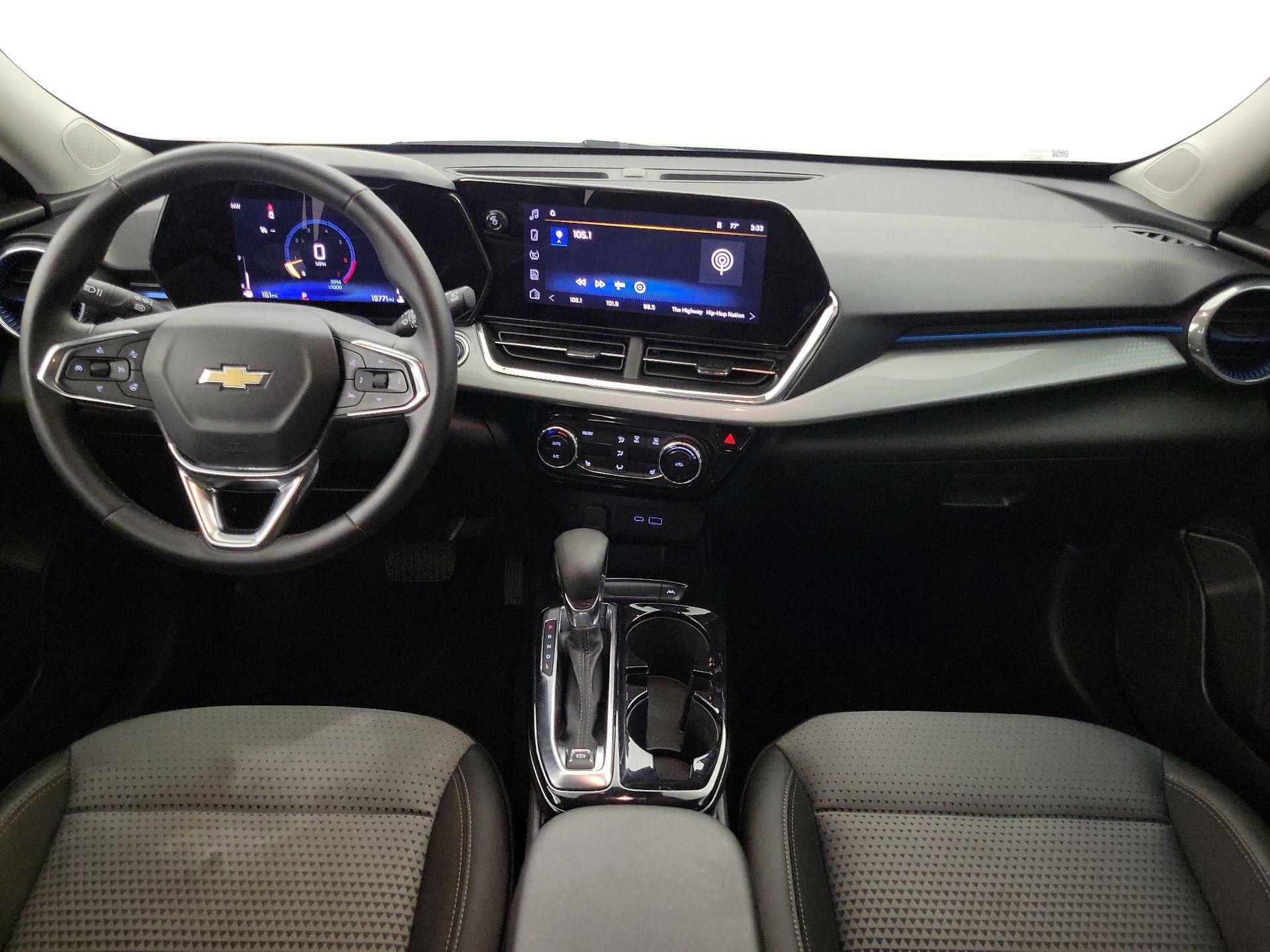 Thumbnail: 2025 Chevrolet Trax - 9