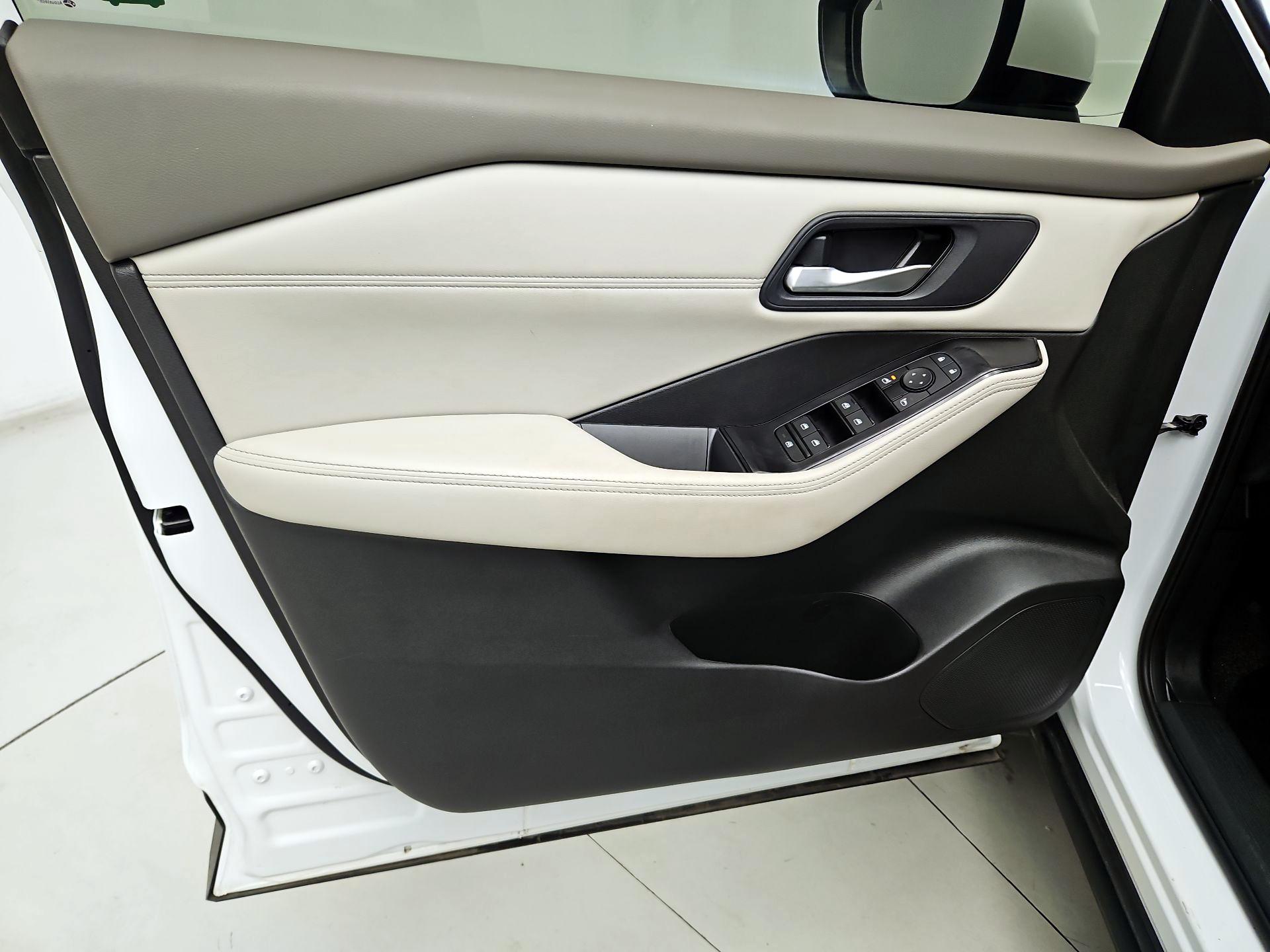 Thumbnail: 2024 Nissan Rogue - 12