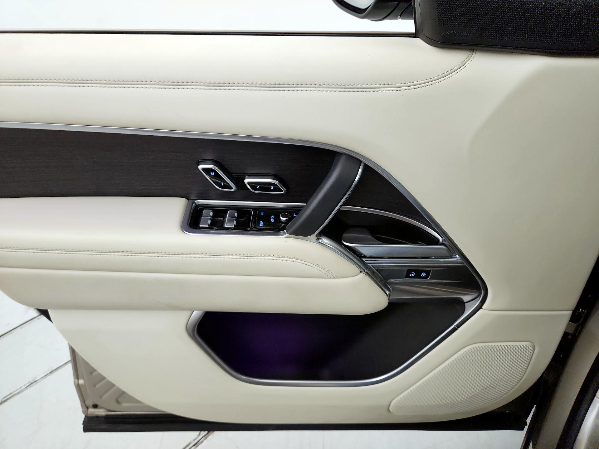 Thumbnail: 2024 Land Rover Range Rover - 12