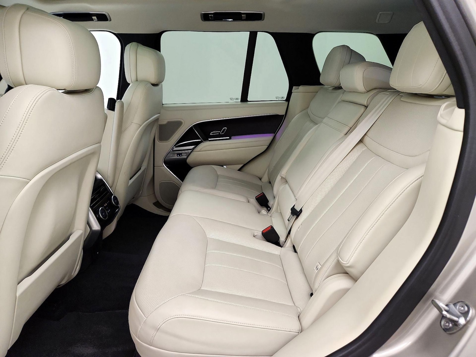 2024 Land Rover Range Rover SE - Photo 22