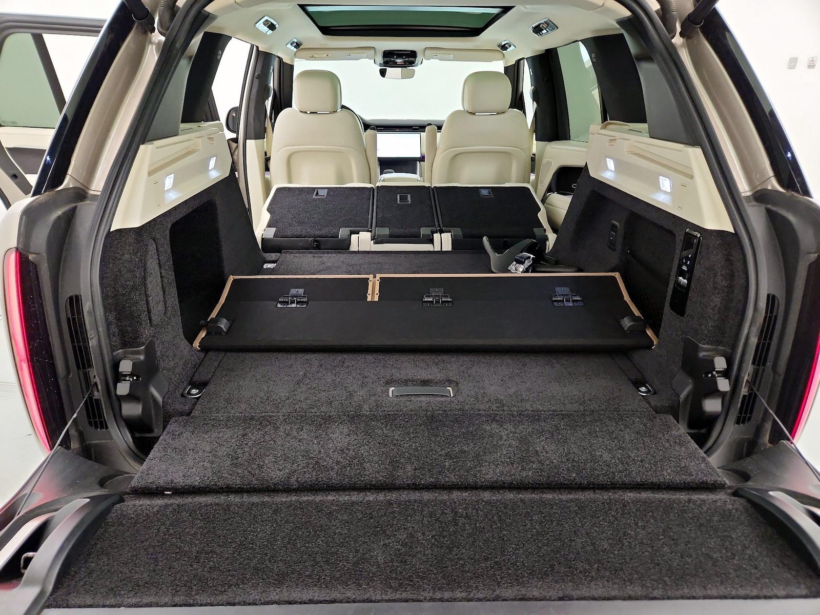 2024 Land Rover Range Rover SE - Photo 24