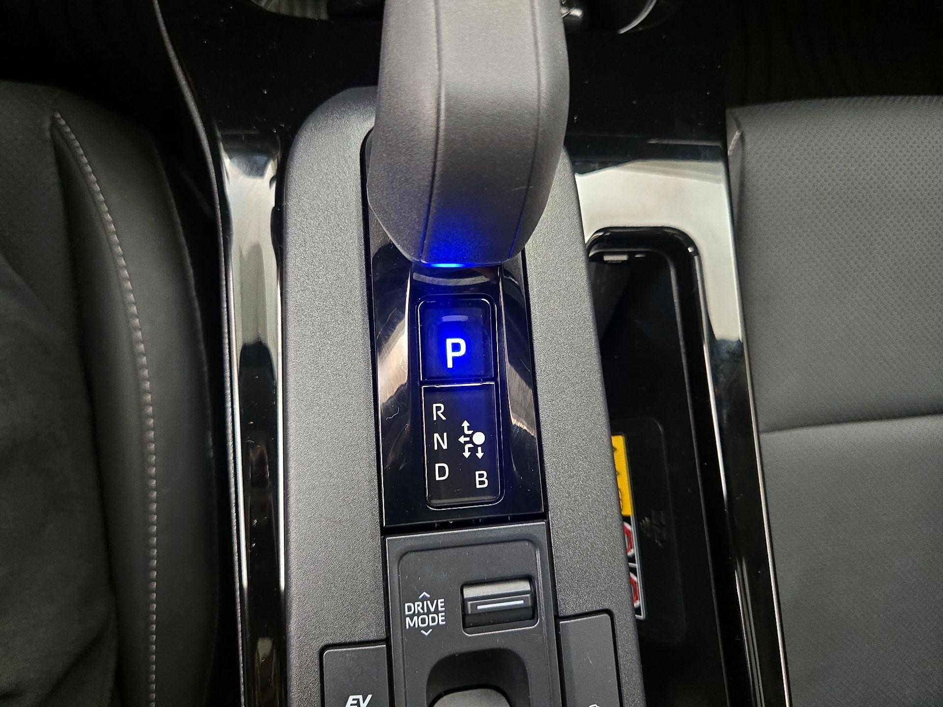 Thumbnail: 2024 Toyota Prius - 17