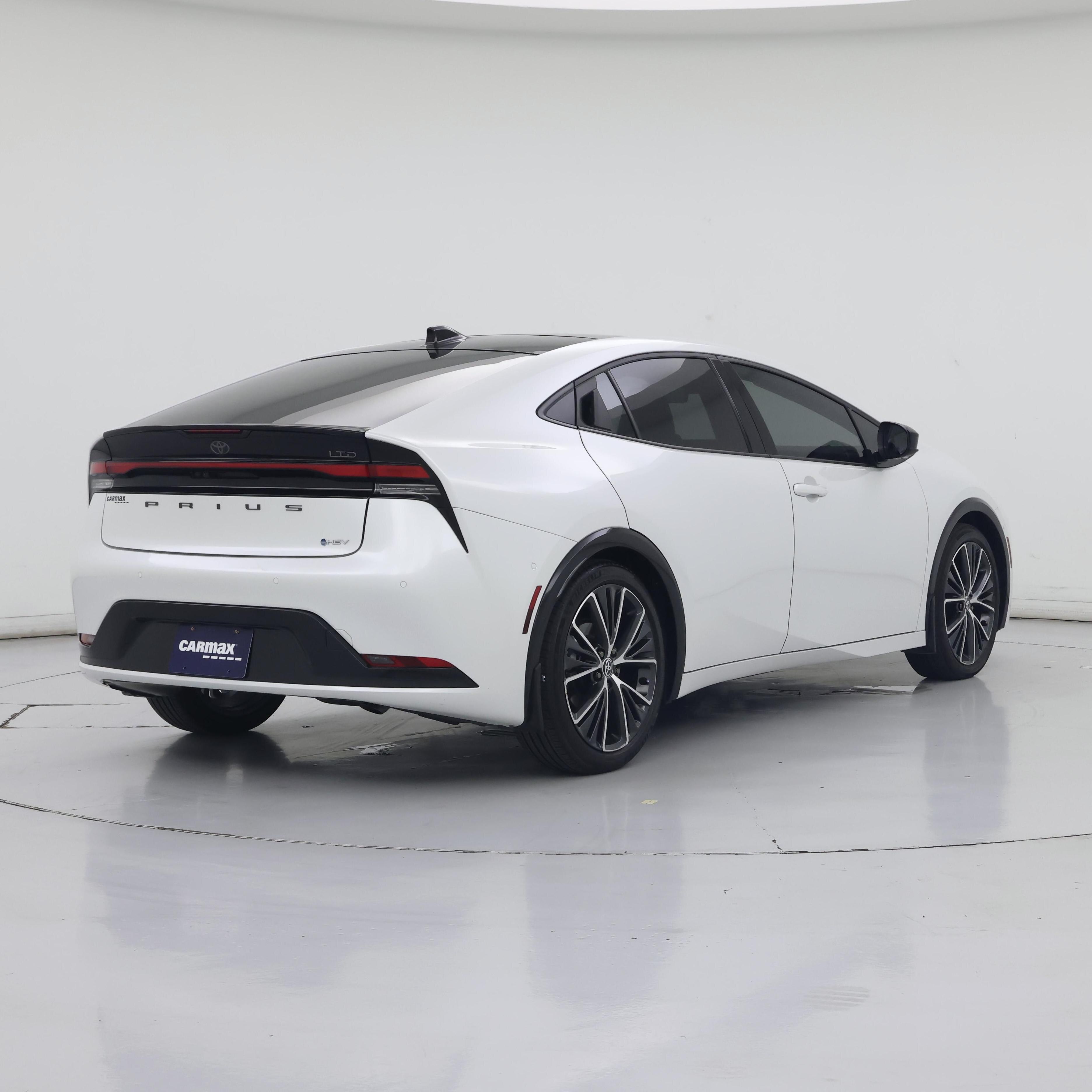 Thumbnail: 2024 Toyota Prius - 8