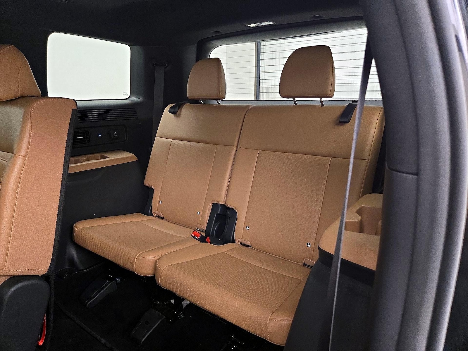 2024 Hyundai Santa Fe Limited HEV - Photo 23