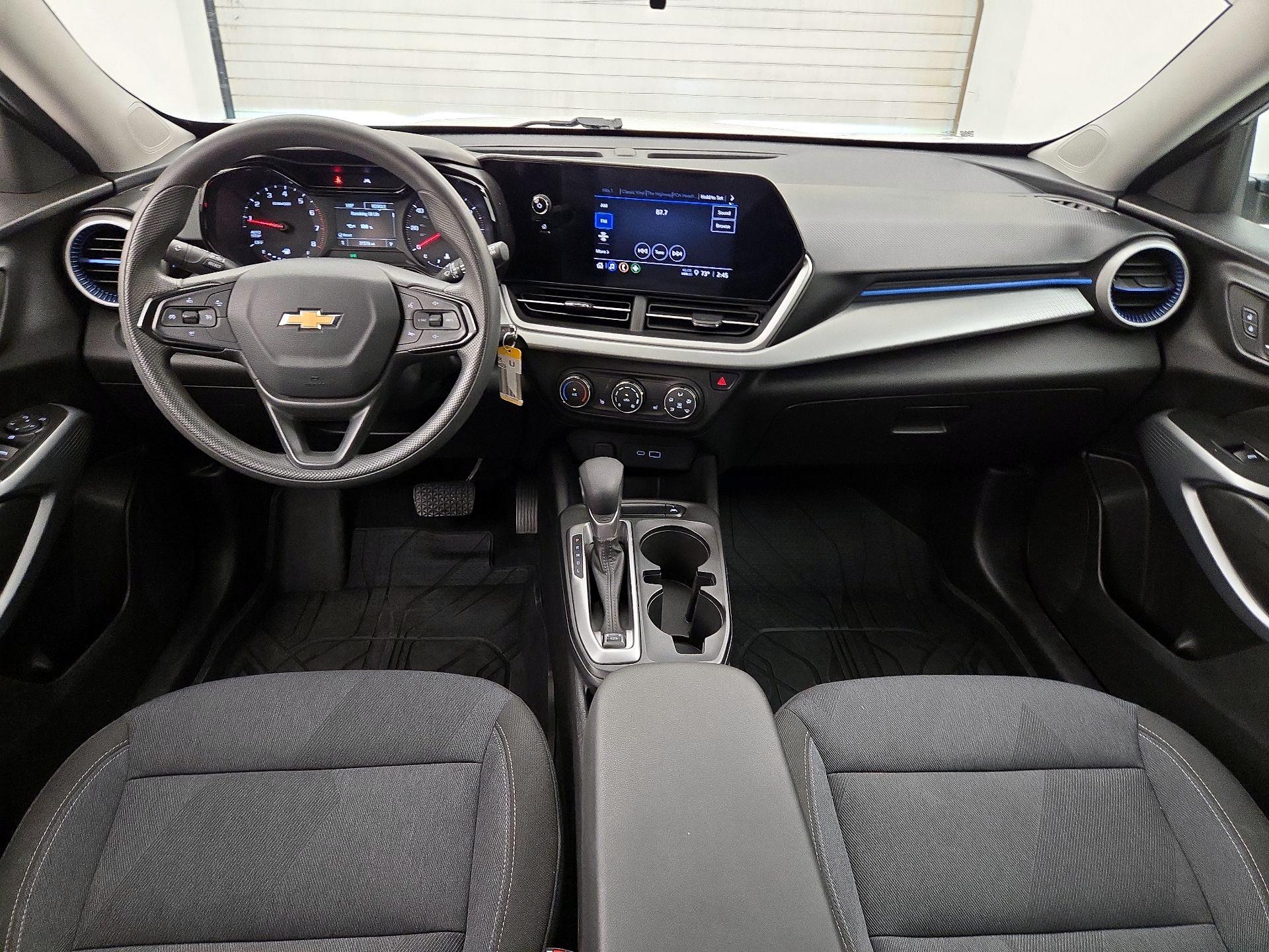 Thumbnail: 2024 Chevrolet Trax - 9