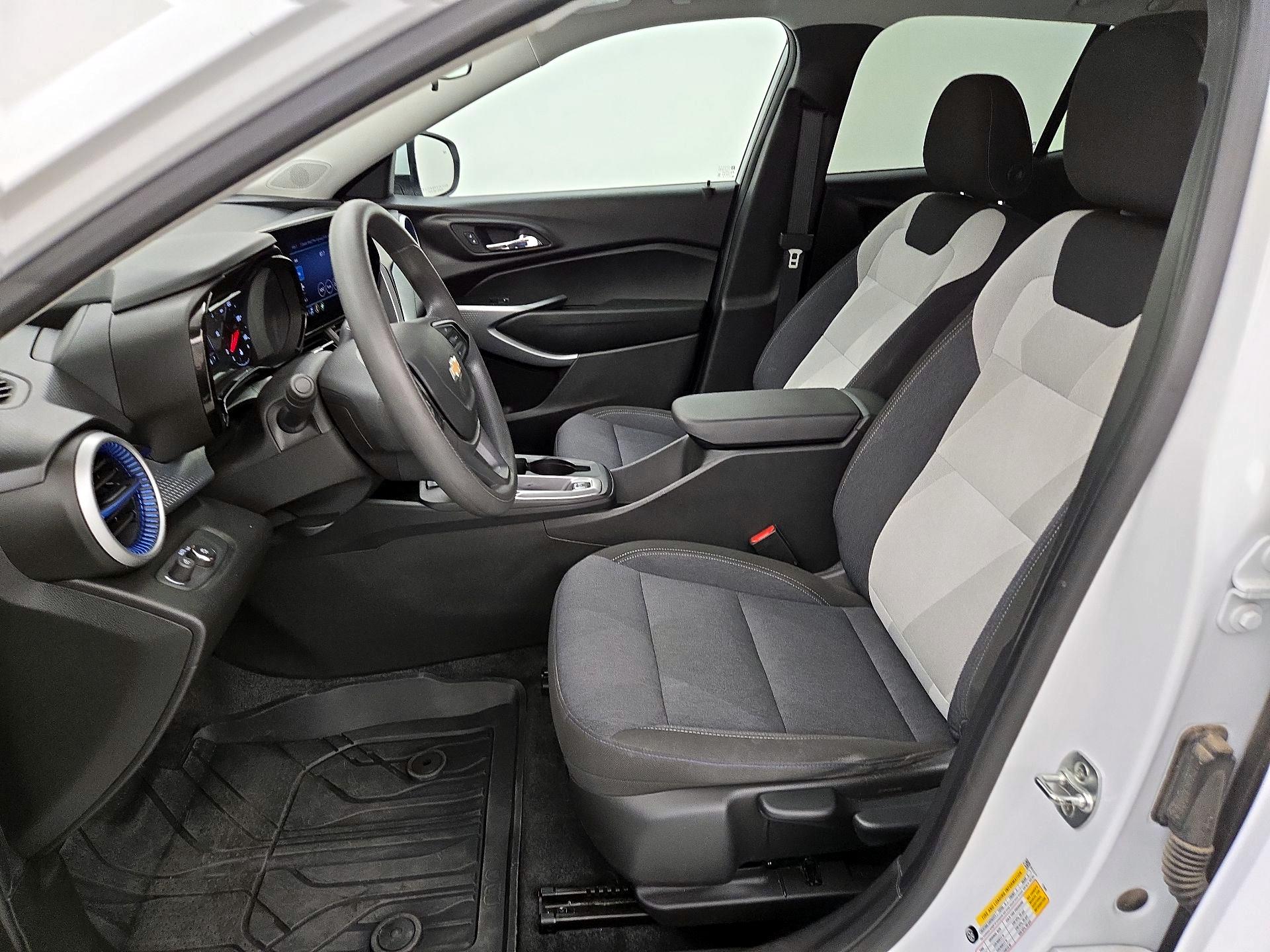 Thumbnail: 2024 Chevrolet Trax - 11